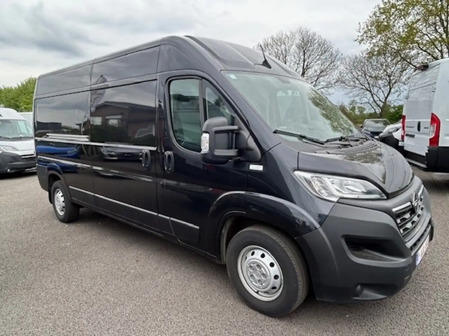 Opel Movano 2.2D Heavy 165Pk L3H2 Zwart - 2