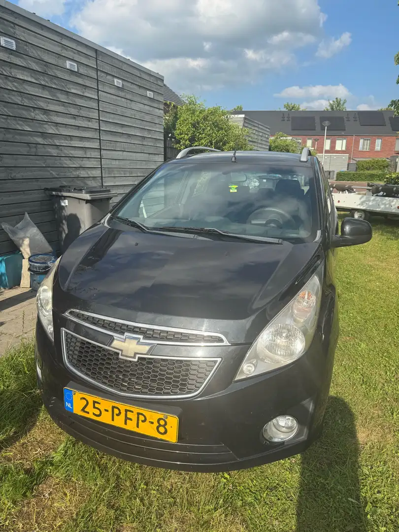 Chevrolet Spark 1.0 16V LS Bi-Fuel Zwart - 1