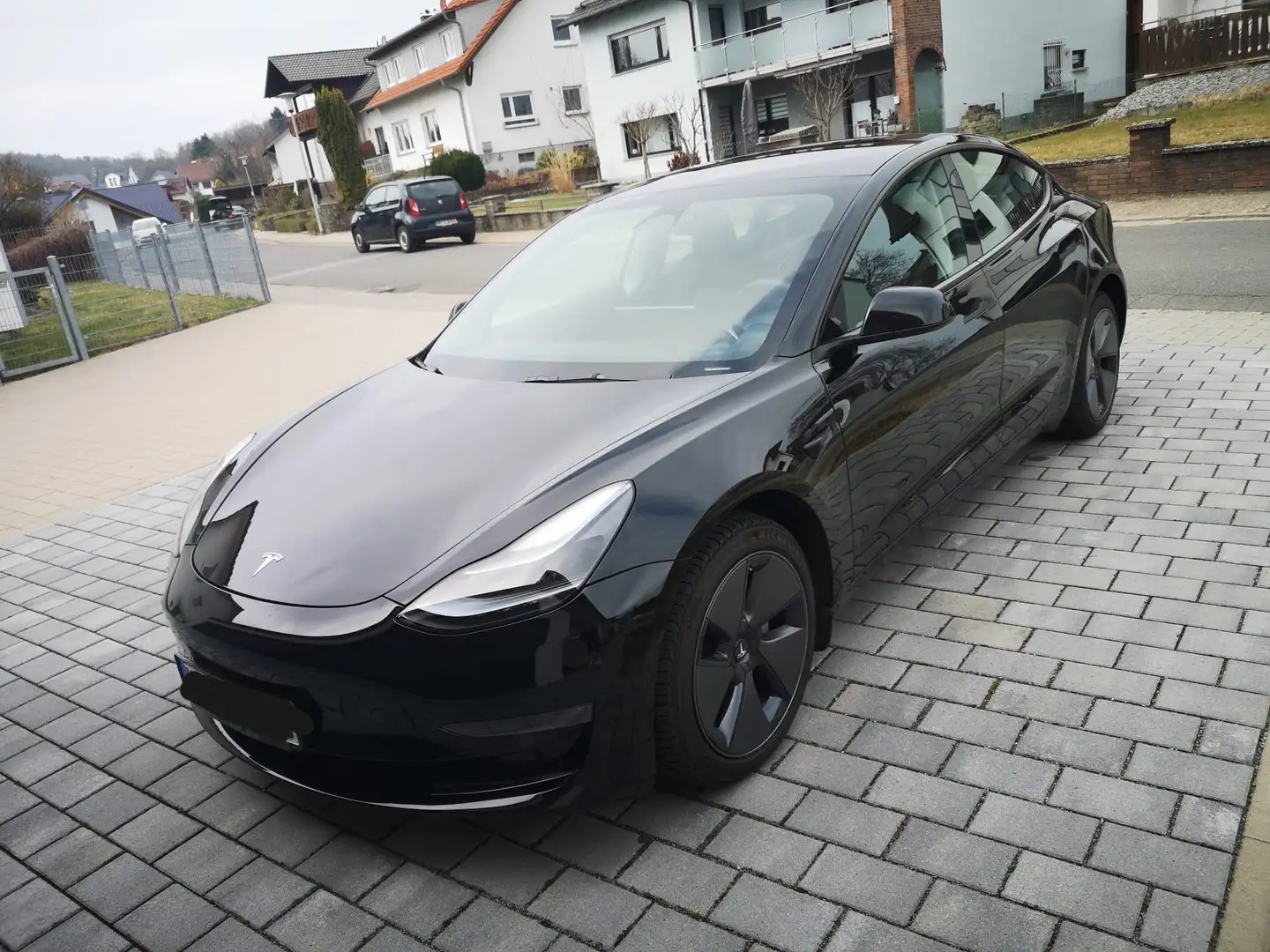 Tesla Model 3 Long Range Dual AWD - 1
