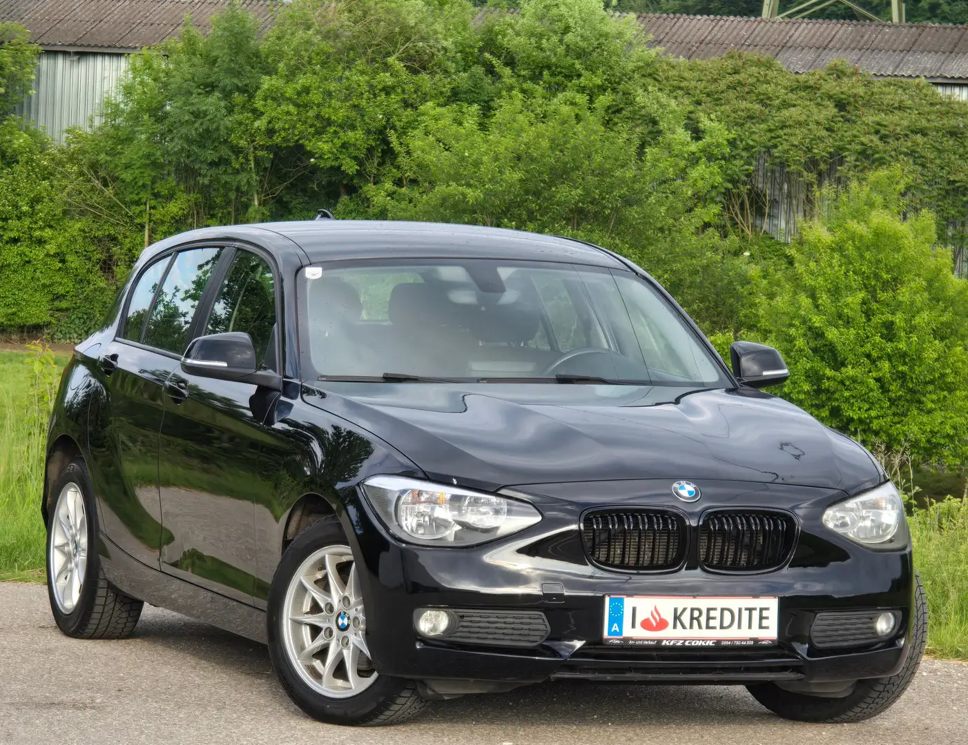BMW 116 d Top* Kredit* Tempomat* Navi* Gepflegter Zustand* Schwarz - 2