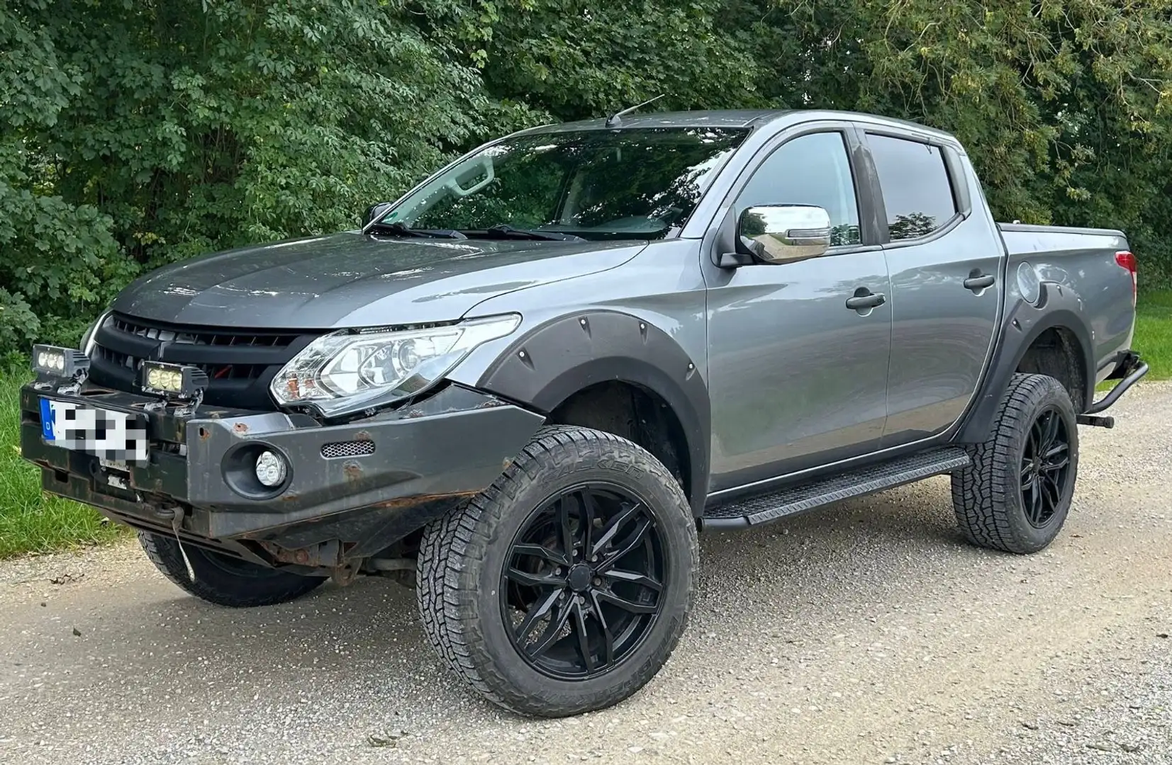 Mitsubishi L200 Top Doppelkabine 4WD*Seilwinde*Leder*Automa Gris - 1