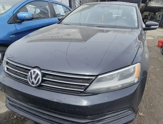 Volkswagen Jetta 2015 — photo 2