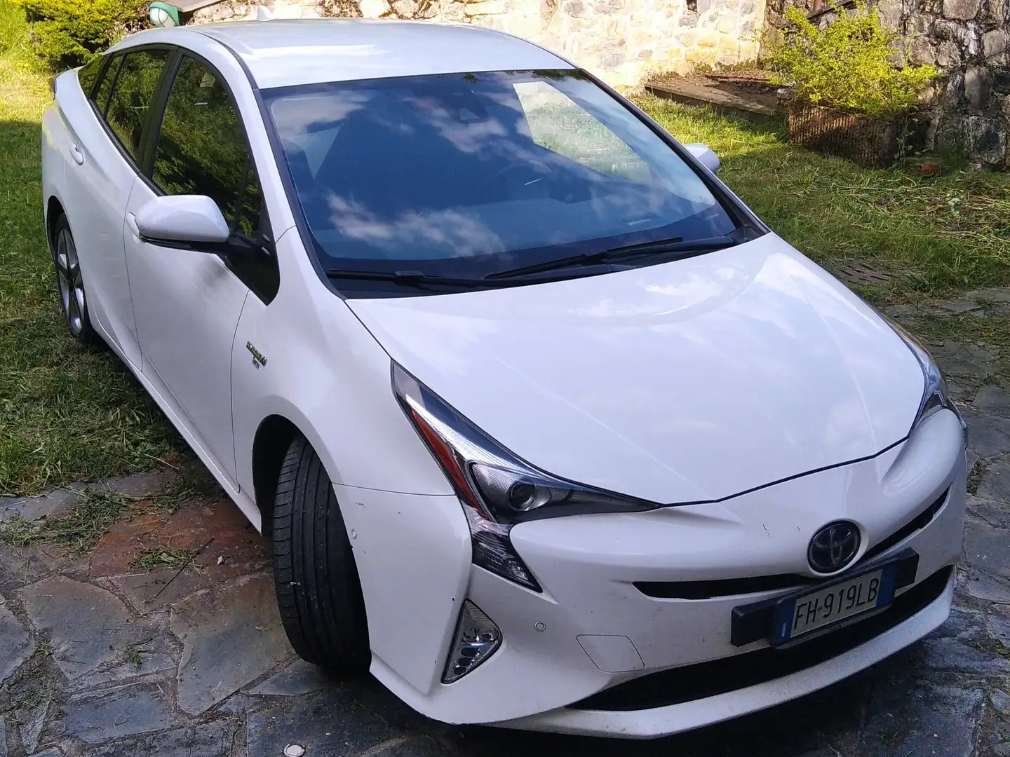 Toyota Prius Prius IV 2016 1.8h Style ecvt Blanc - 2