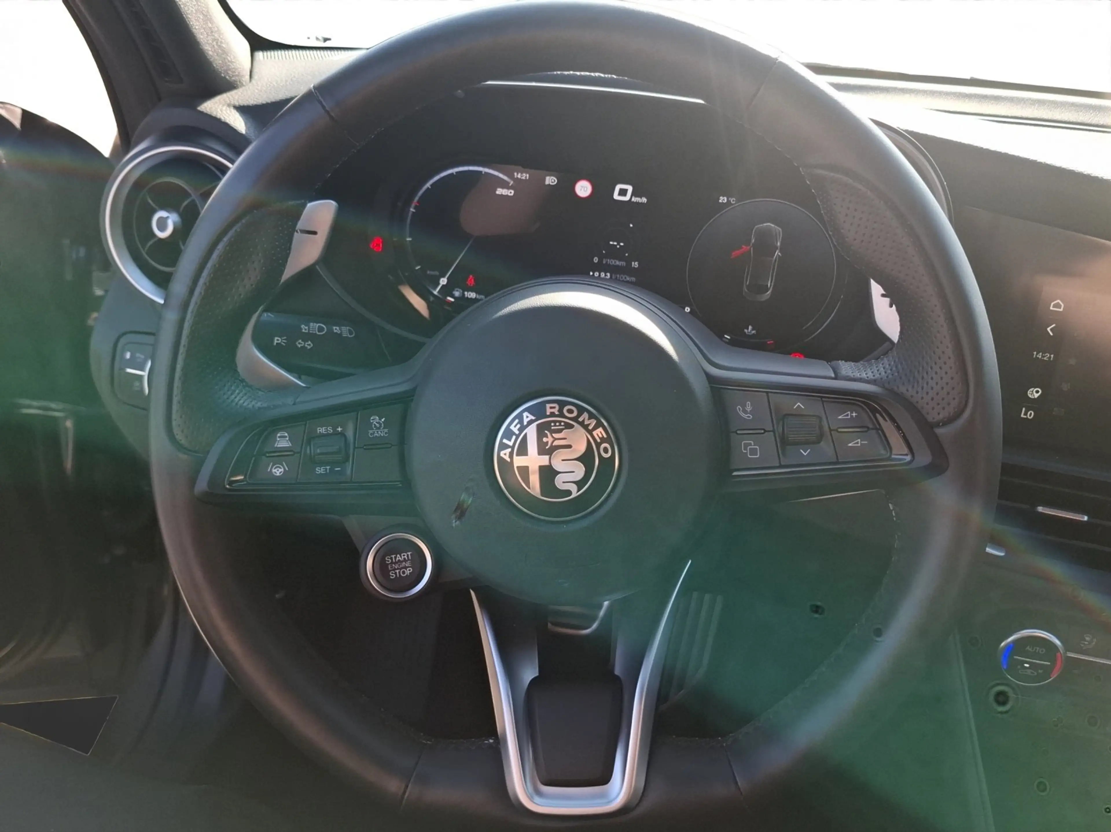Alfa Romeo Giulia Veloce Q4 2.0 Turbo 16V Kam.+KeyLess+SHZ — photo 11