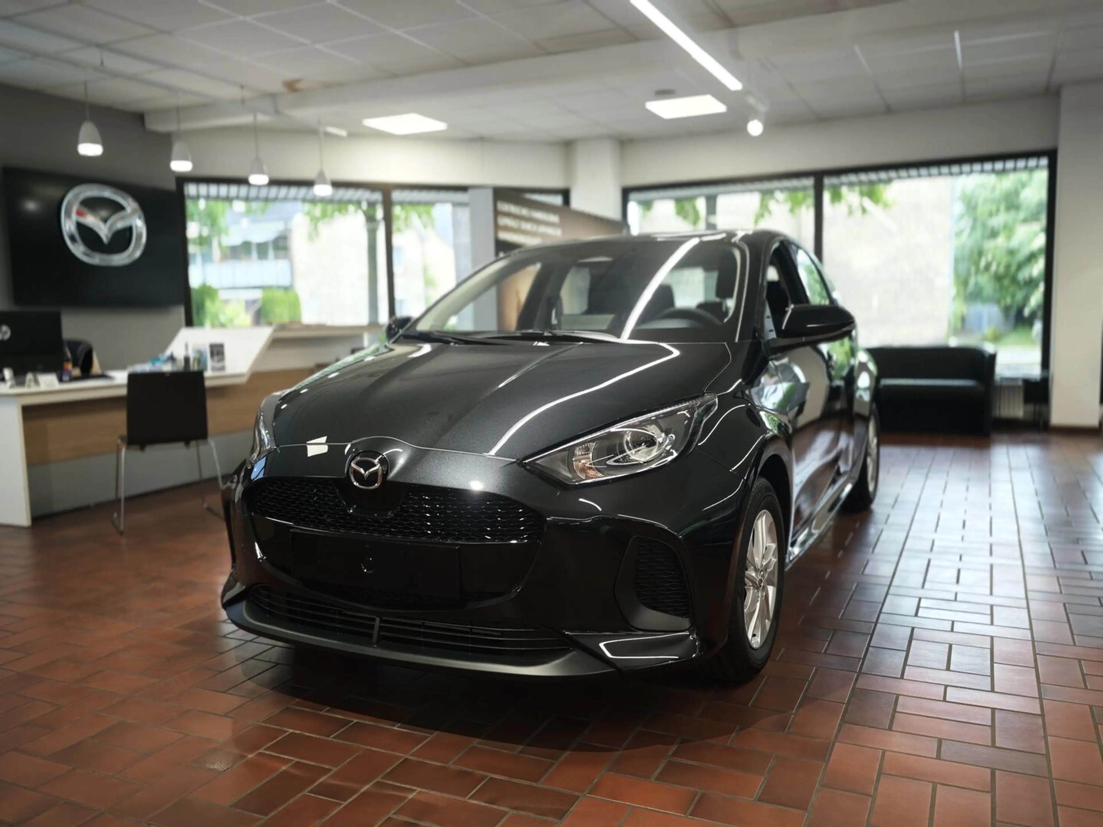 Mazda 2 Hybrid 1.5L  VVT-i CENTRE-LINE