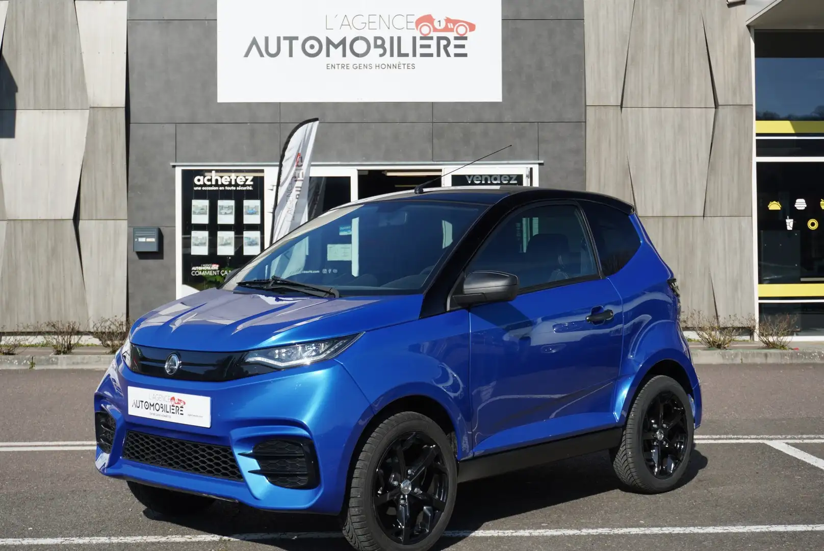 Aixam City e City Sport 5.1KWH Electrique 1ère Main Blau - 1