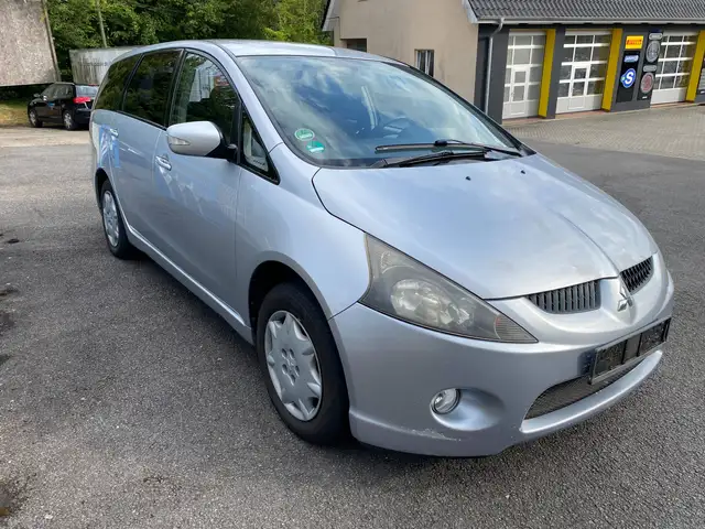 Mitsubishi Grandis 2.4 Invite