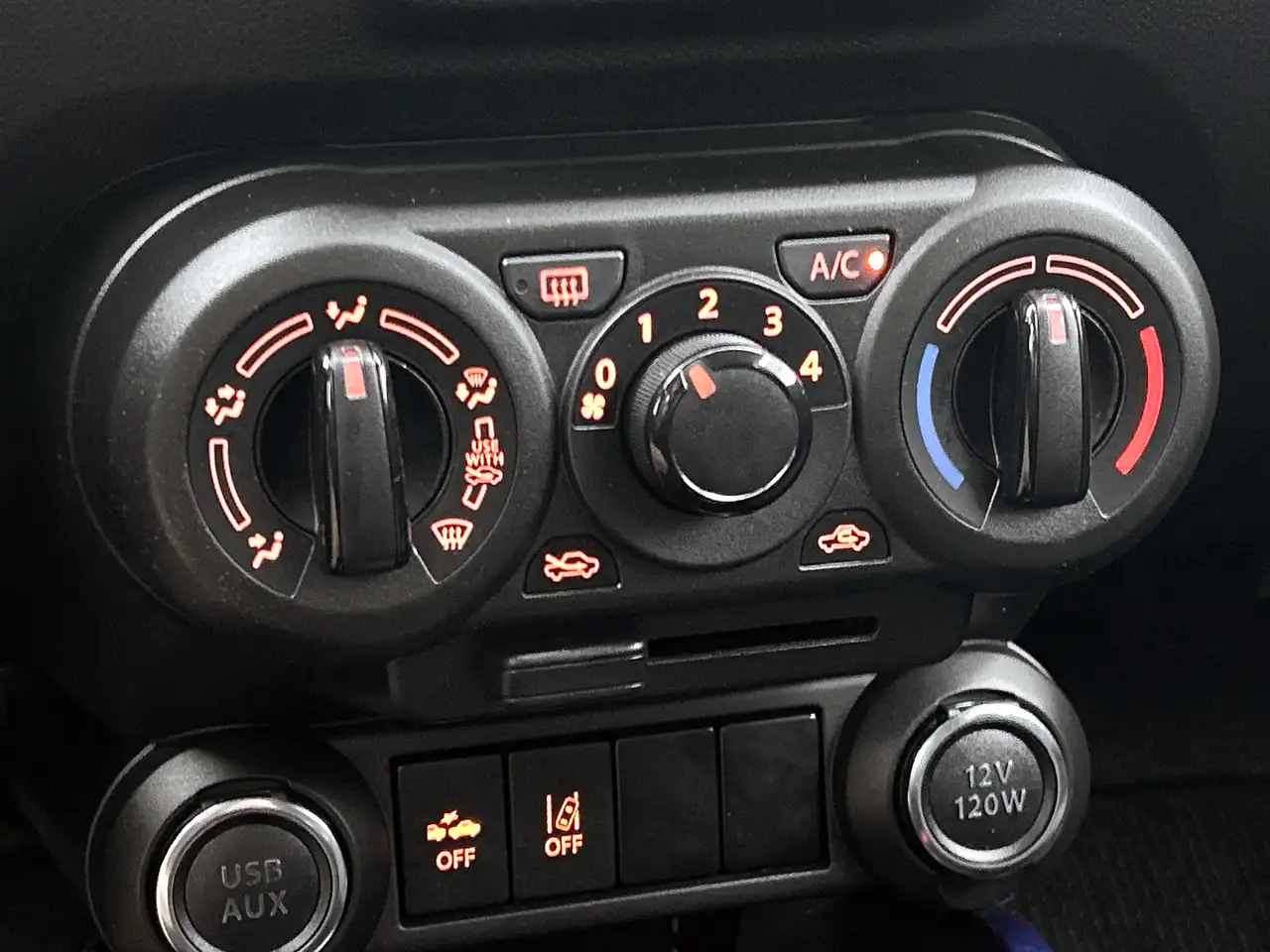 Suzuki Ignis 2024 — фото 10