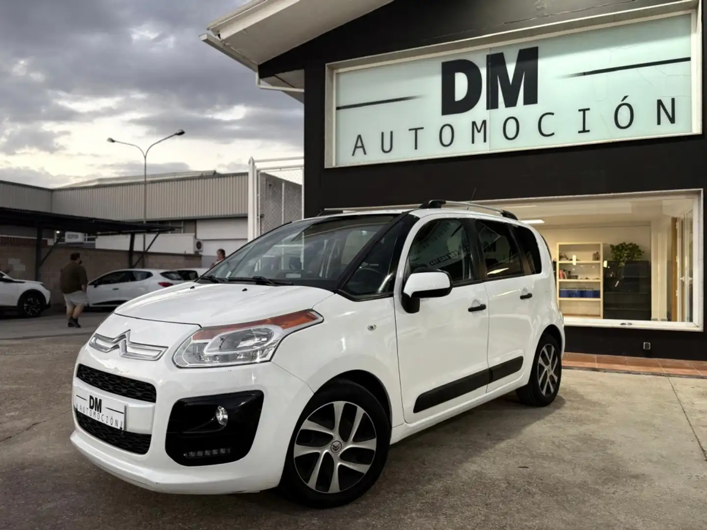 Citroen C3 Picasso 1.6BlueHDi Collection 100 Blanco - 1