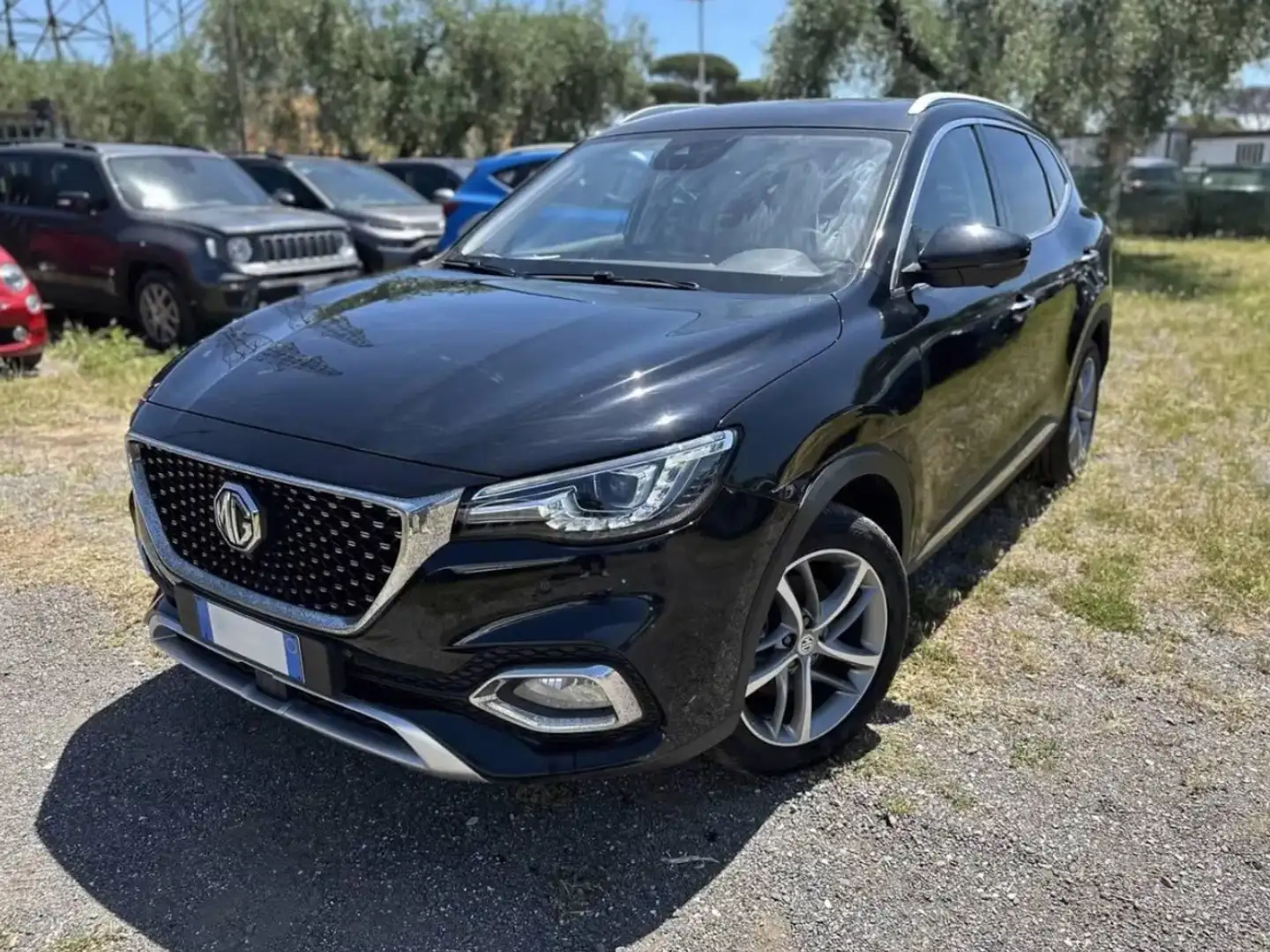 MG HS 1.5 T Luxury Schwarz - 1