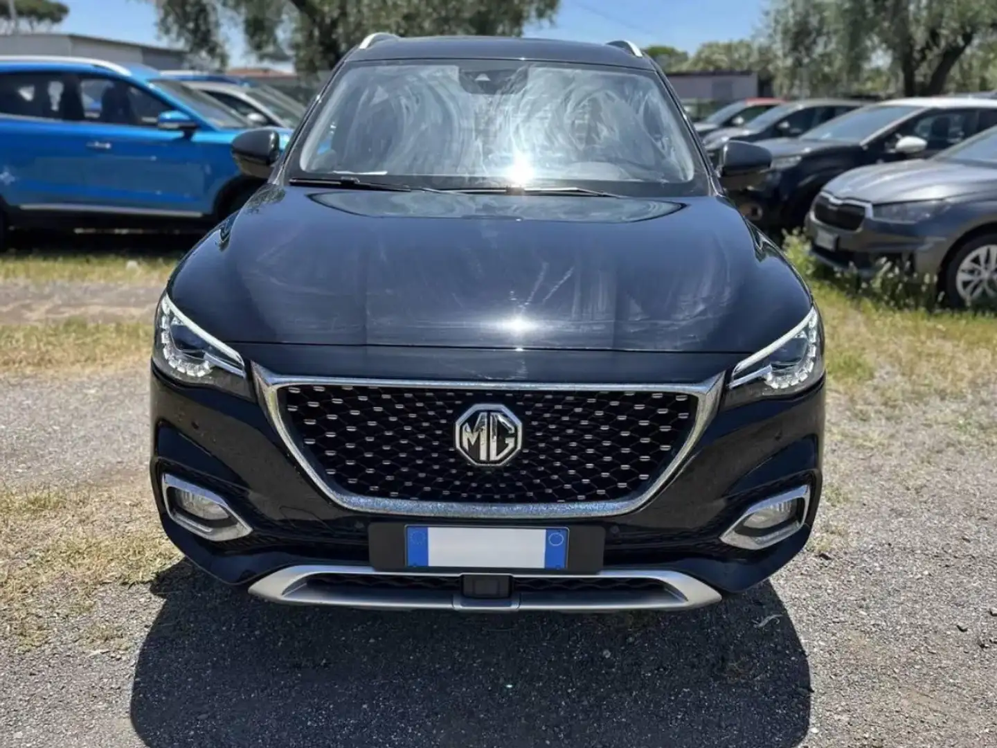 MG HS 1.5 T Luxury Schwarz - 2