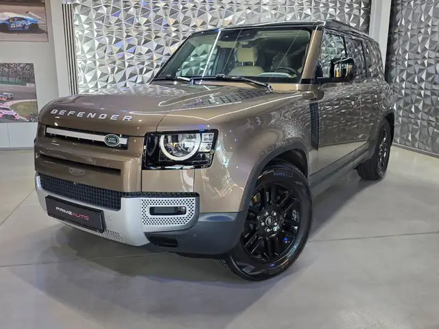 Land Rover Defender D240 110 S 7 Sitze 360°