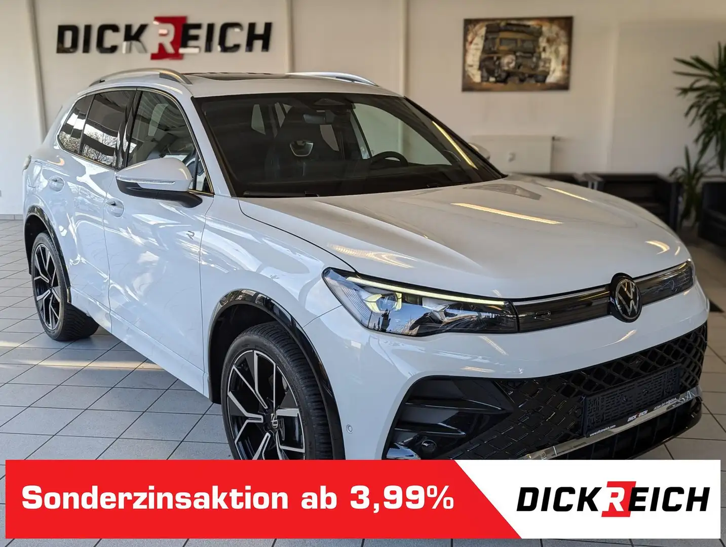 Volkswagen Tiguan 2.0TDI R-Line 4M Pano H/K AHK Matrix 20" Wit - 1