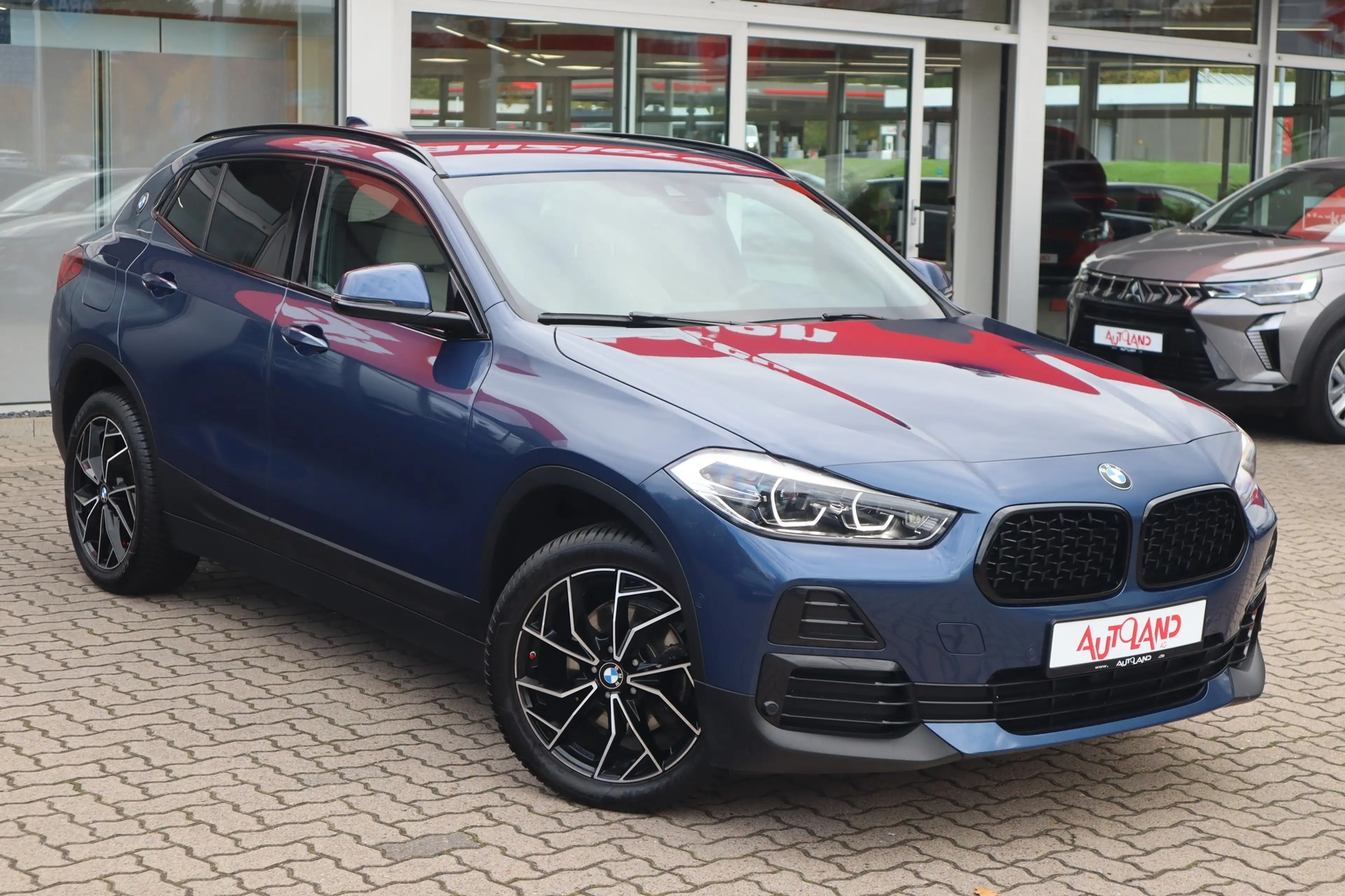 BMW X2 sDrive 18 d M Sport LED Navi Tempomat DAB AHK — photo 7