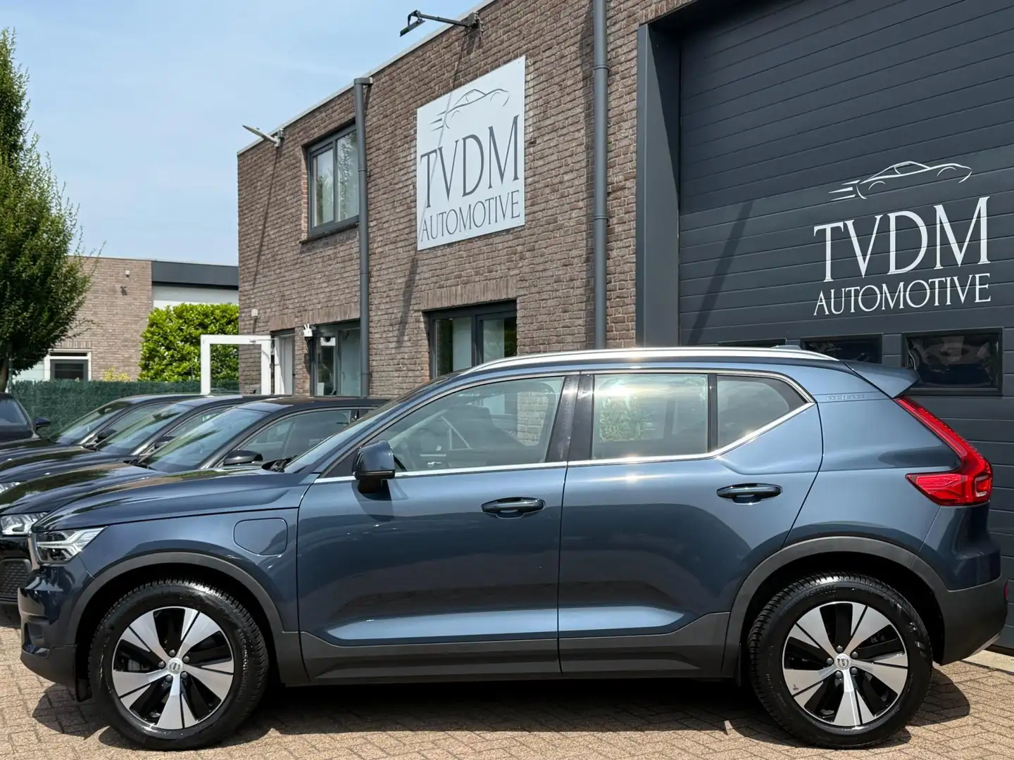 Volvo XC40 1.5 T4 Recharge Inscription Expression NAVI|CAMERA Blauw - 2
