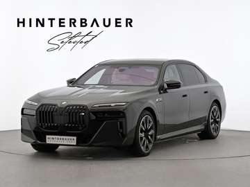 M760e xDrive*LUFTFED*PANO*MEMORY*SOFT-CLOSE*B&W*