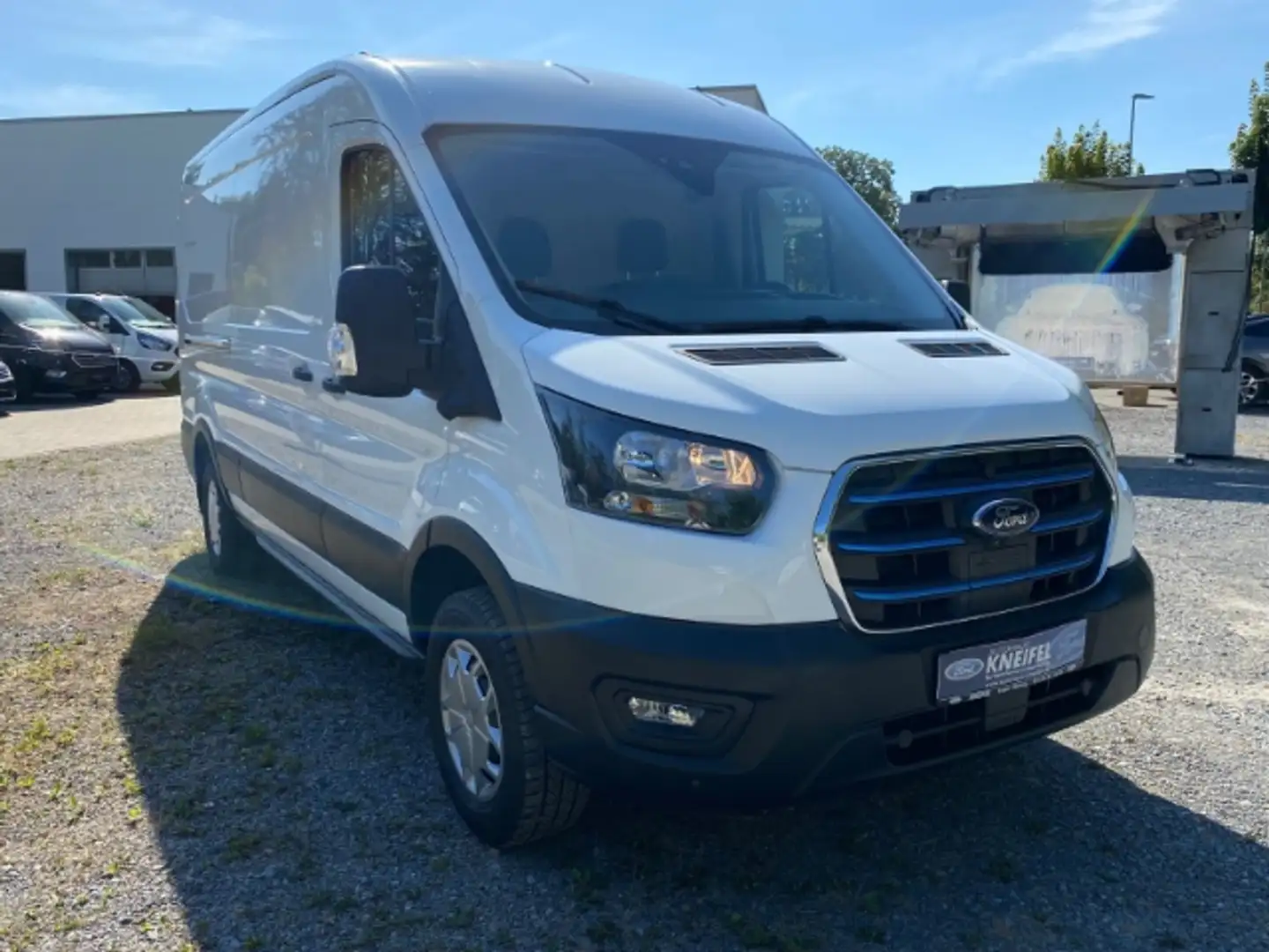 Ford Transit Kasten E 350 L3 Elektromotor Elektro Trend 68kWh R Blanco - 2