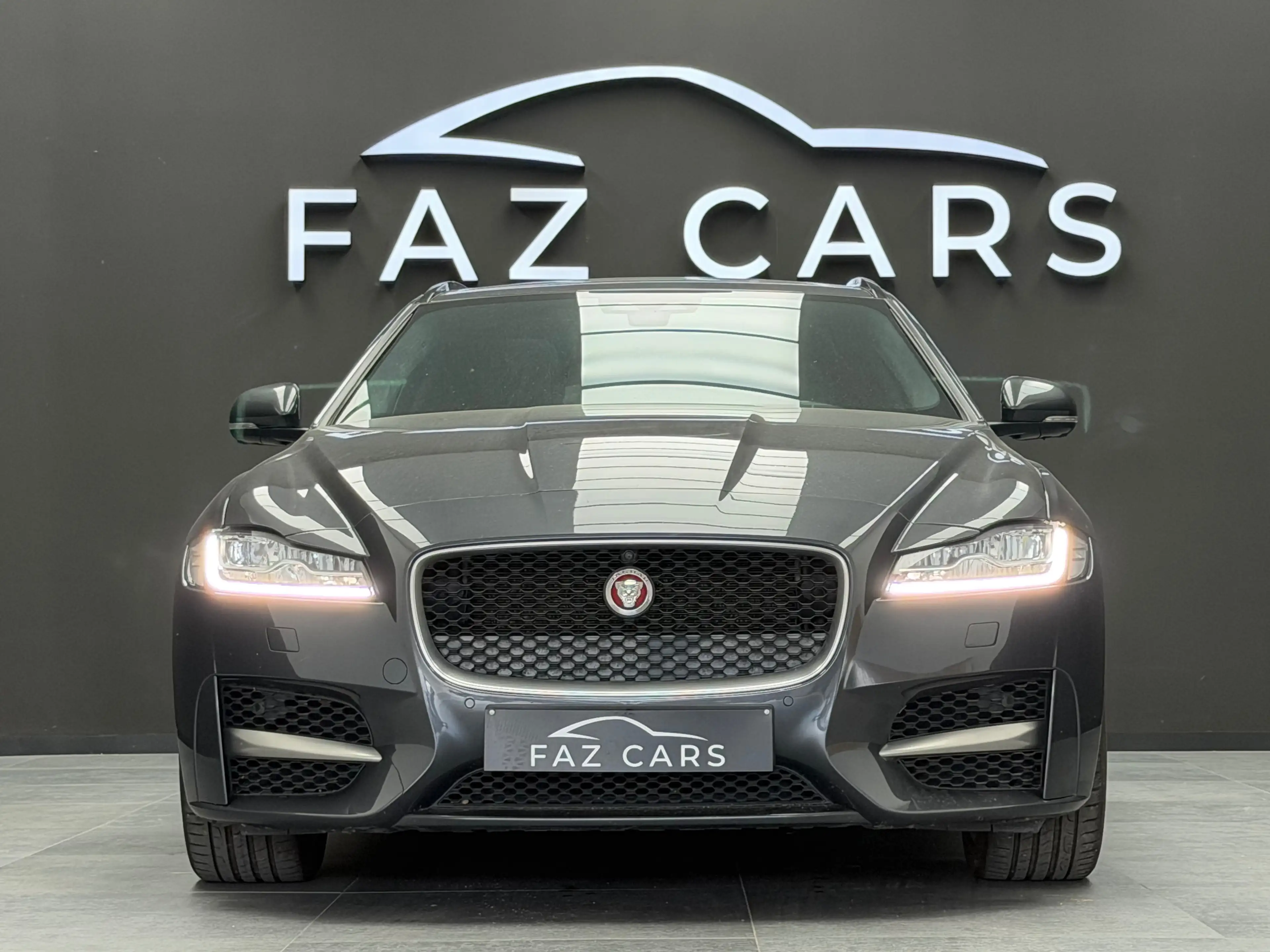 Jaguar XF Sportbrake 2.0 D AWD R-Sport * 1ER PROP * — photo 3