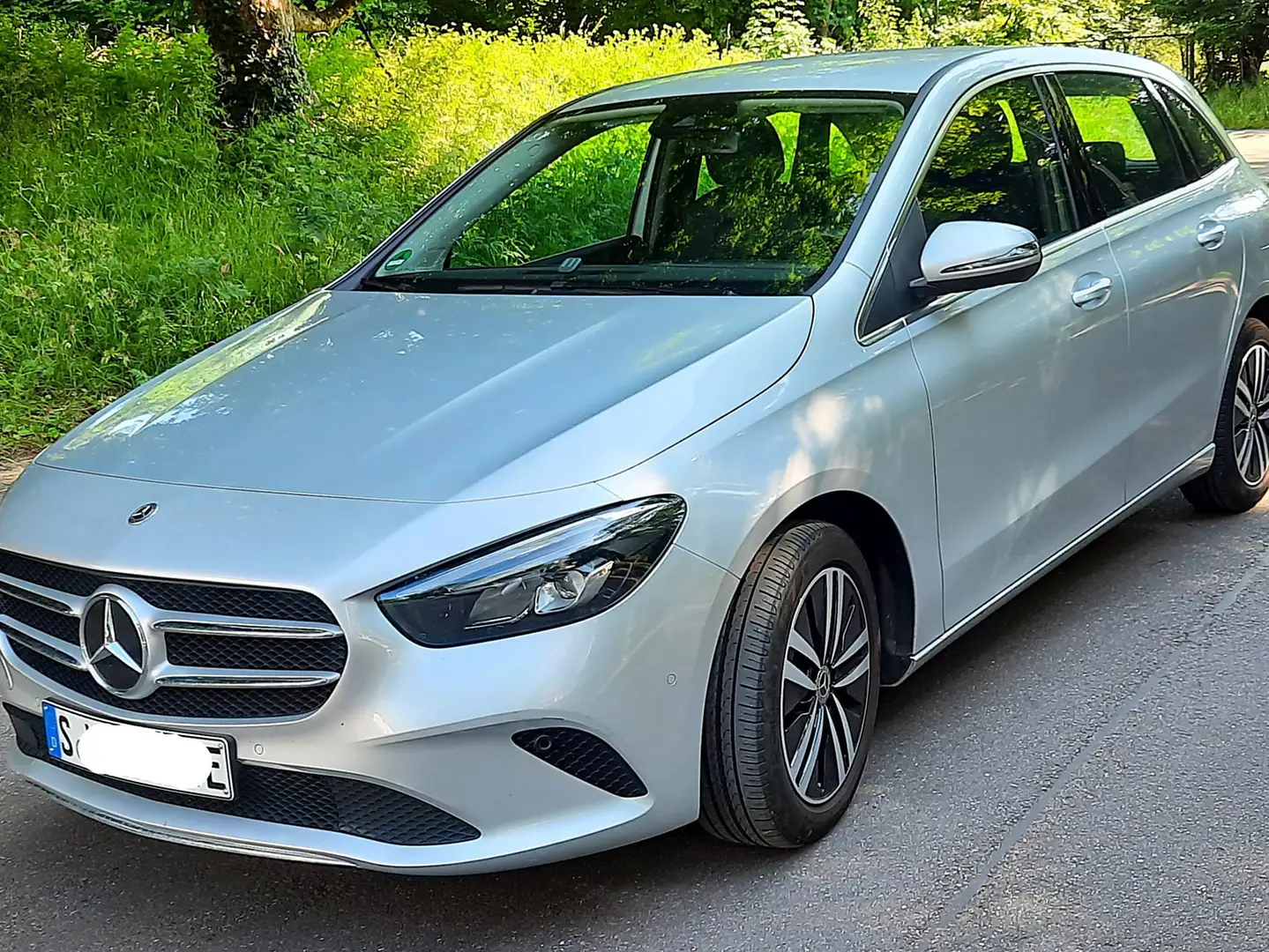Mercedes-Benz B 250 B 250 e Plugin Hybrid Silber - 1