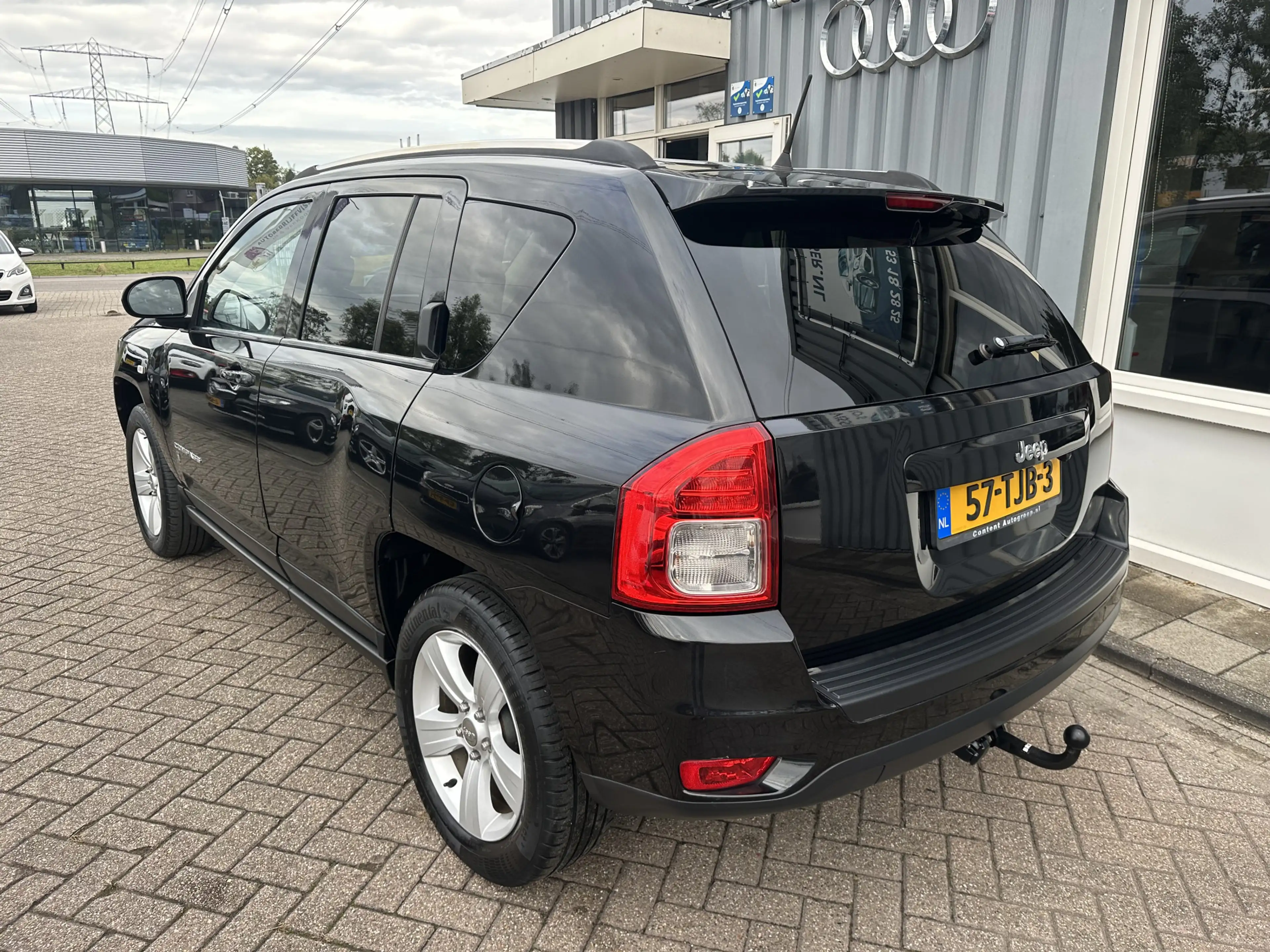 Jeep Compass 2.0 Sport — photo 8