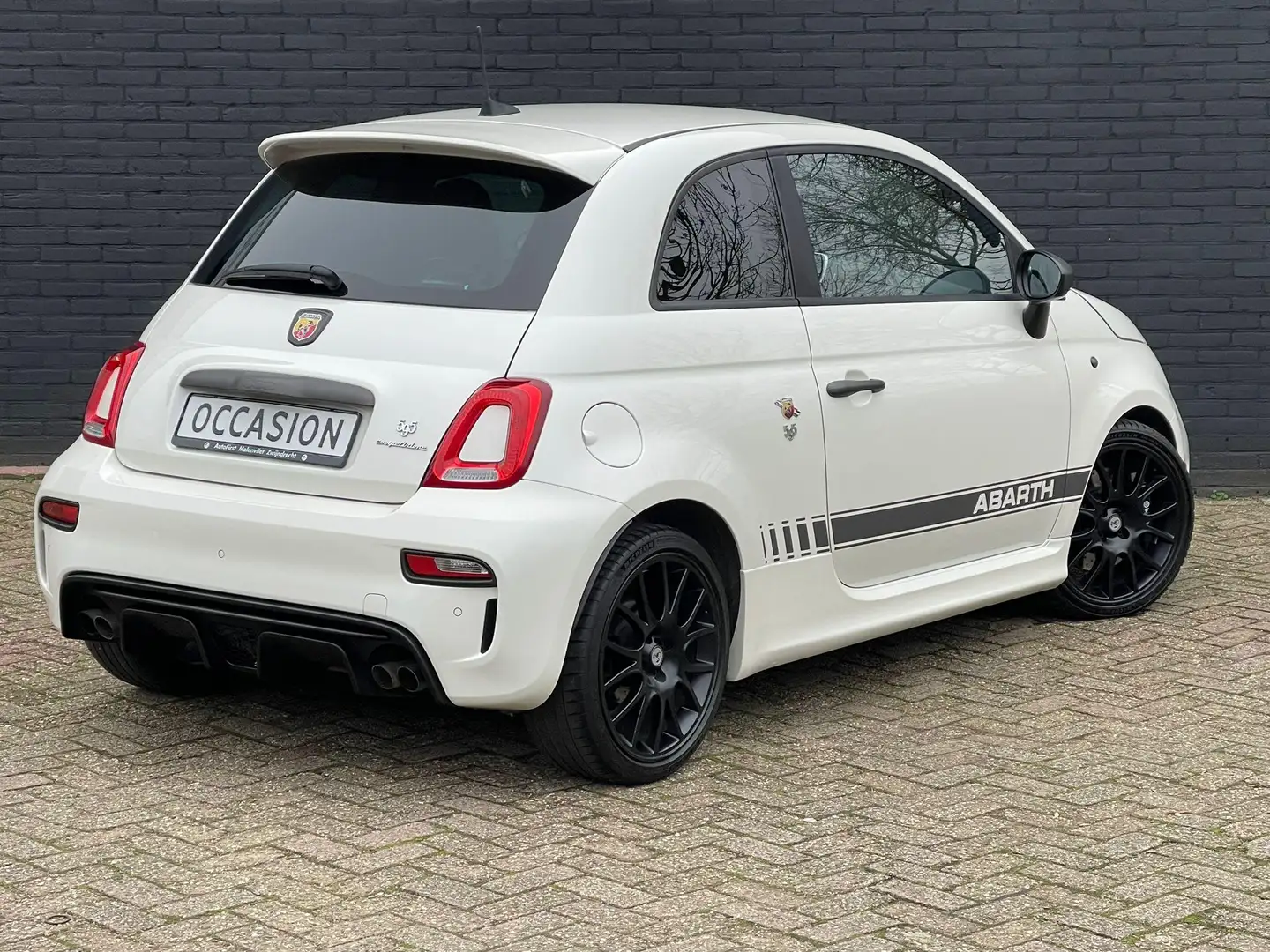 Abarth 595 180 PK , 1.4 T-Jet Abarth Competizione I INCL. € 8 Blanco - 2