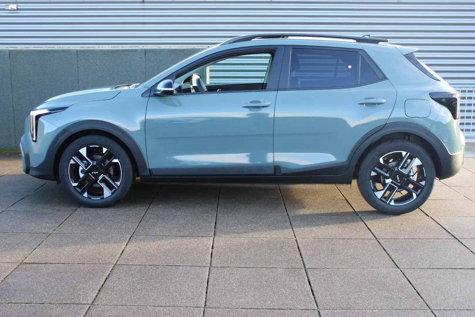 Kia Stonic 1.0 T-GDi MHEV DynamicLine NIEUW MODEL RIJKLAARRPR - 2