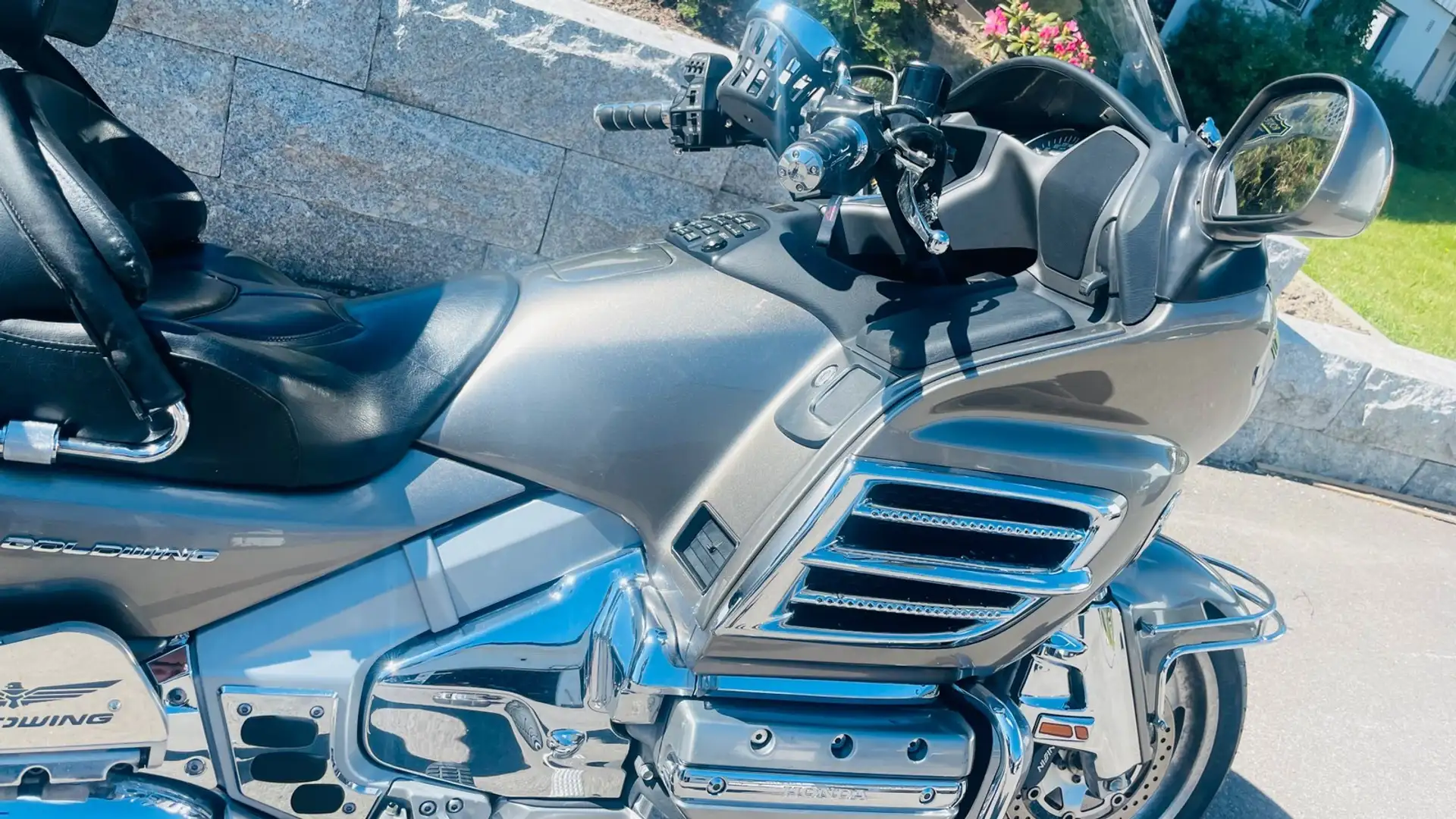 Honda GL 1800 Gris - 2