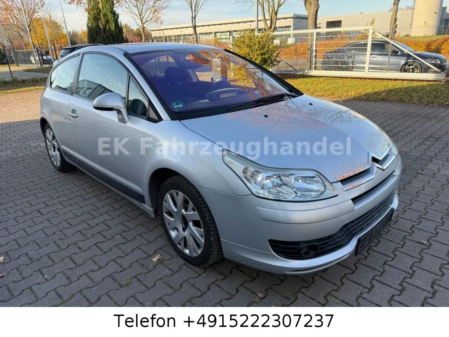 Citroen C4 Coupe VTR Plus Grau - 2