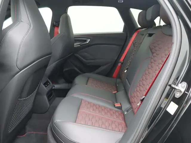 Audi RS5 view 9