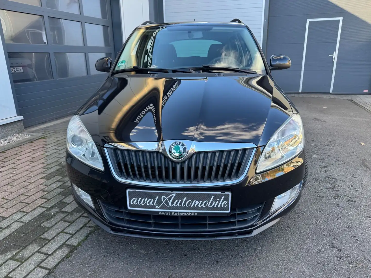 Skoda Fabia Combi Family Klimaautomatik Sitzheizung Schwarz - 2