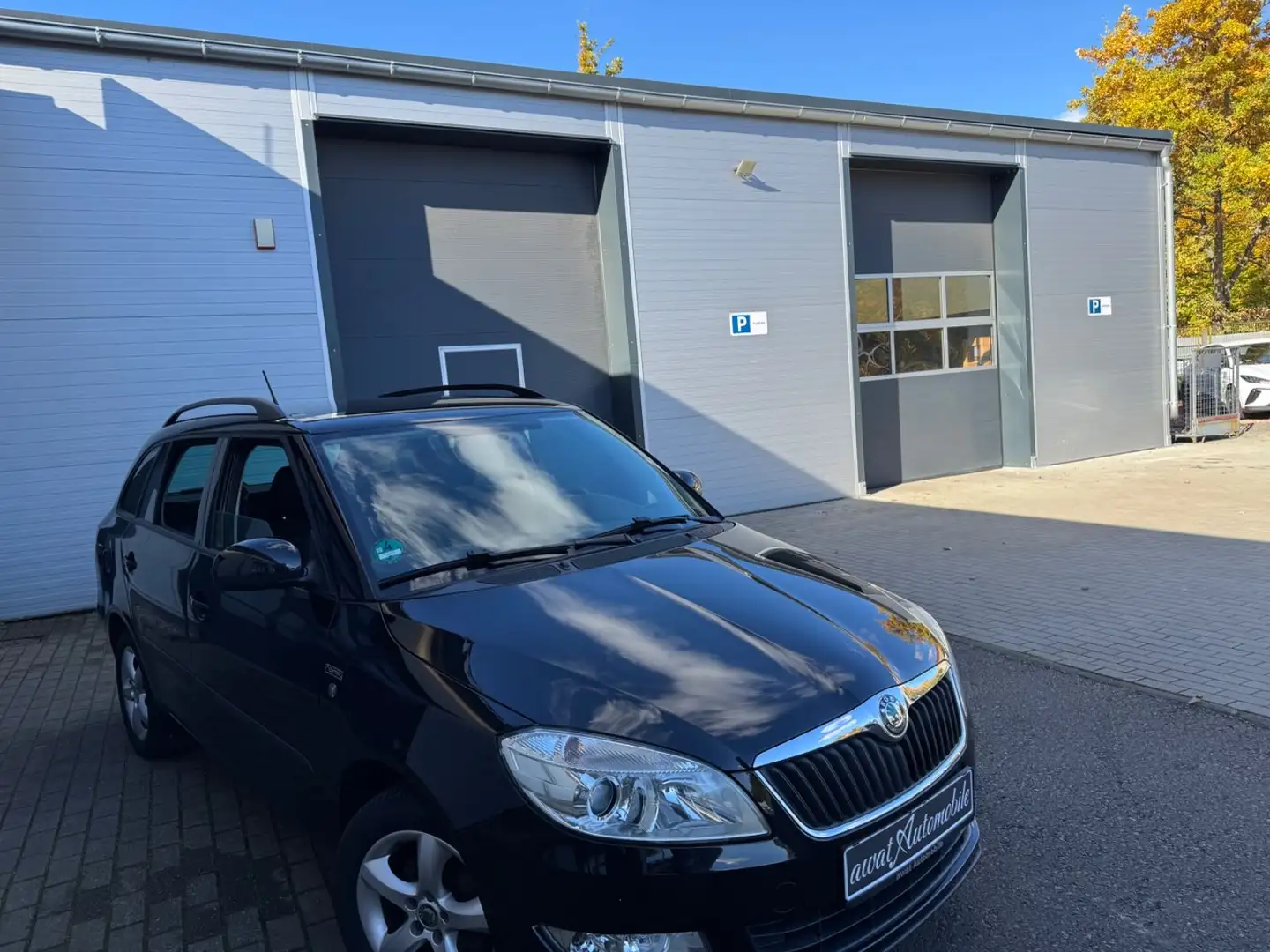 Skoda Fabia Combi Family Klimaautomatik Sitzheizung Schwarz - 1