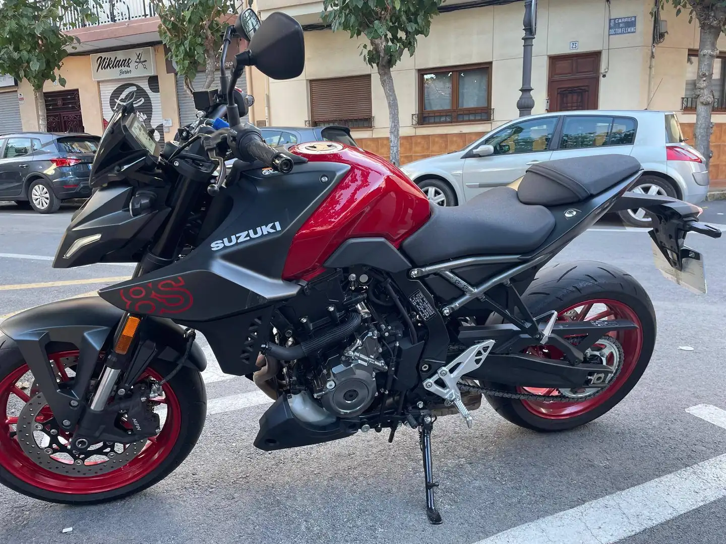 Suzuki GSX 8S Rojo - 2