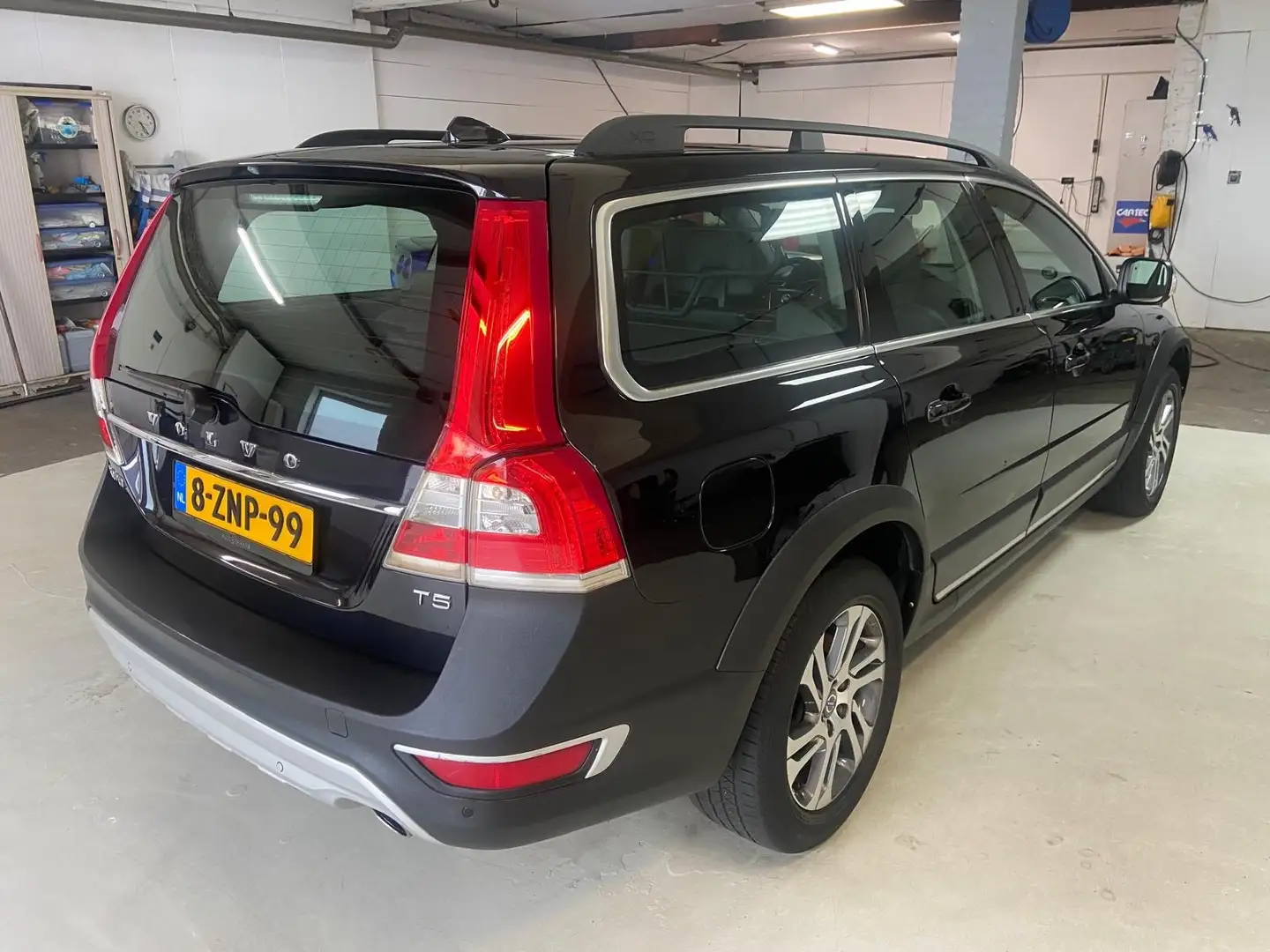 Volvo XC70 XC70 2.0 T5 FWD Nordic+ Negro - 2