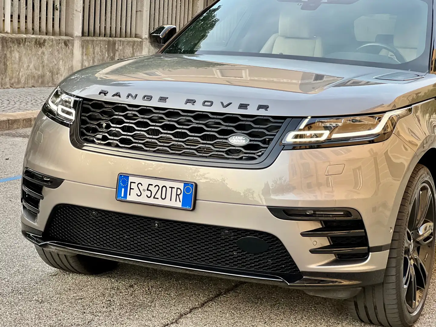 Land Rover Range Rover Velar 3.0d V6 300cv aut.8 4x4 E6 R-Dynamic HSE KM CERT Beige - 2