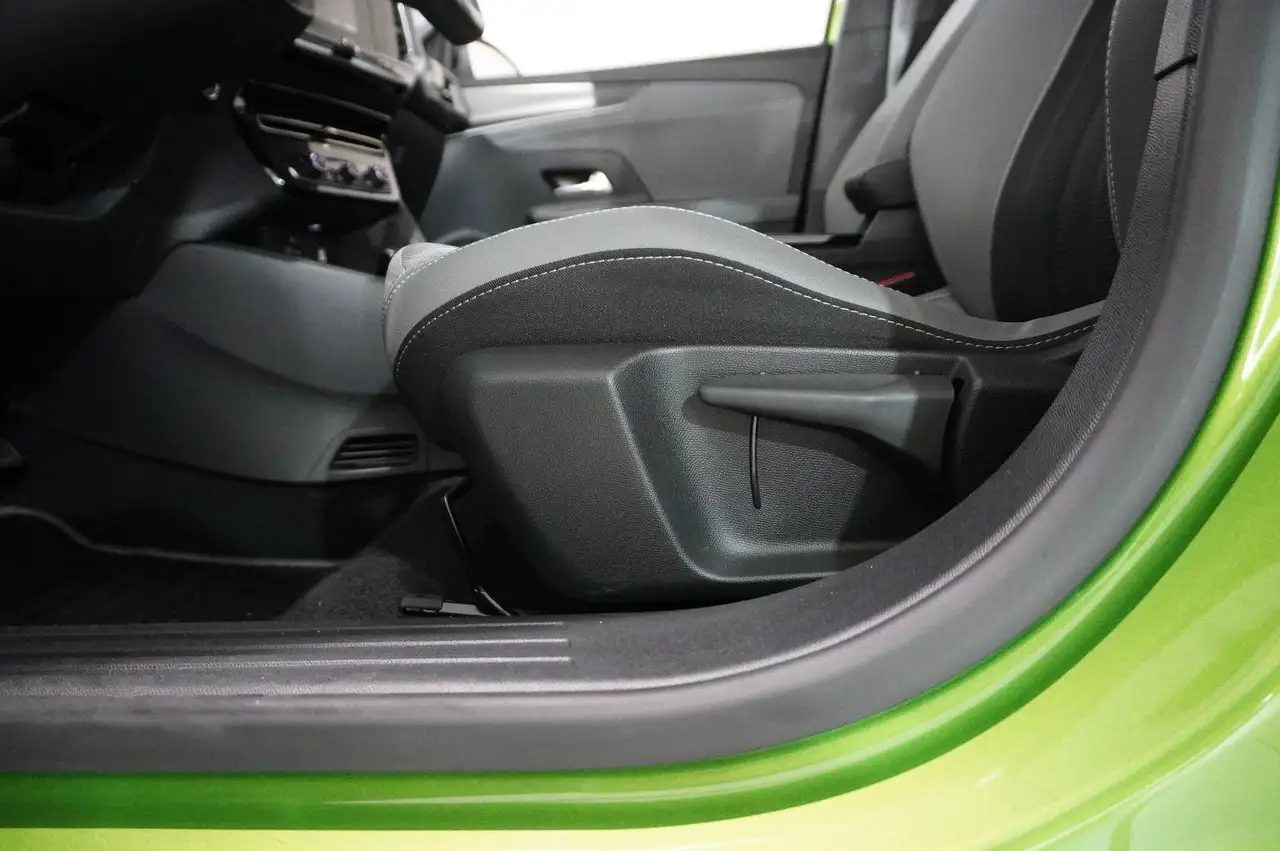 Opel Mokka ELEGANCE 3-PHASIG NAVI/LED/KAMERA/SPORT, миниатюра 17