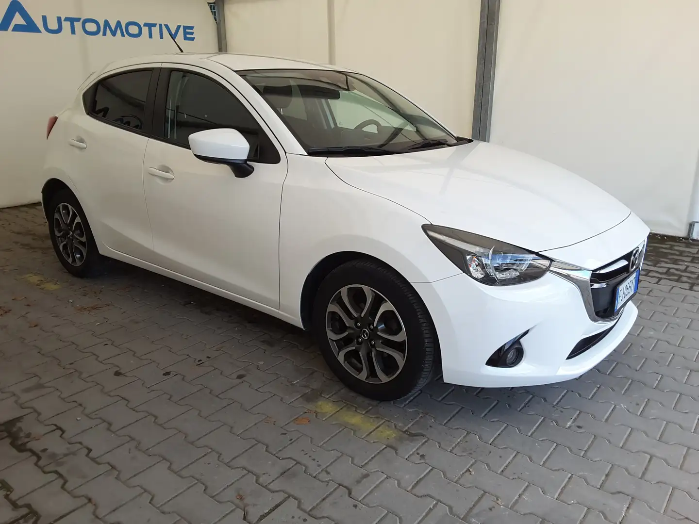 Mazda 2 1.5 90cv Skyactiv-G Exceed Bianco - 2