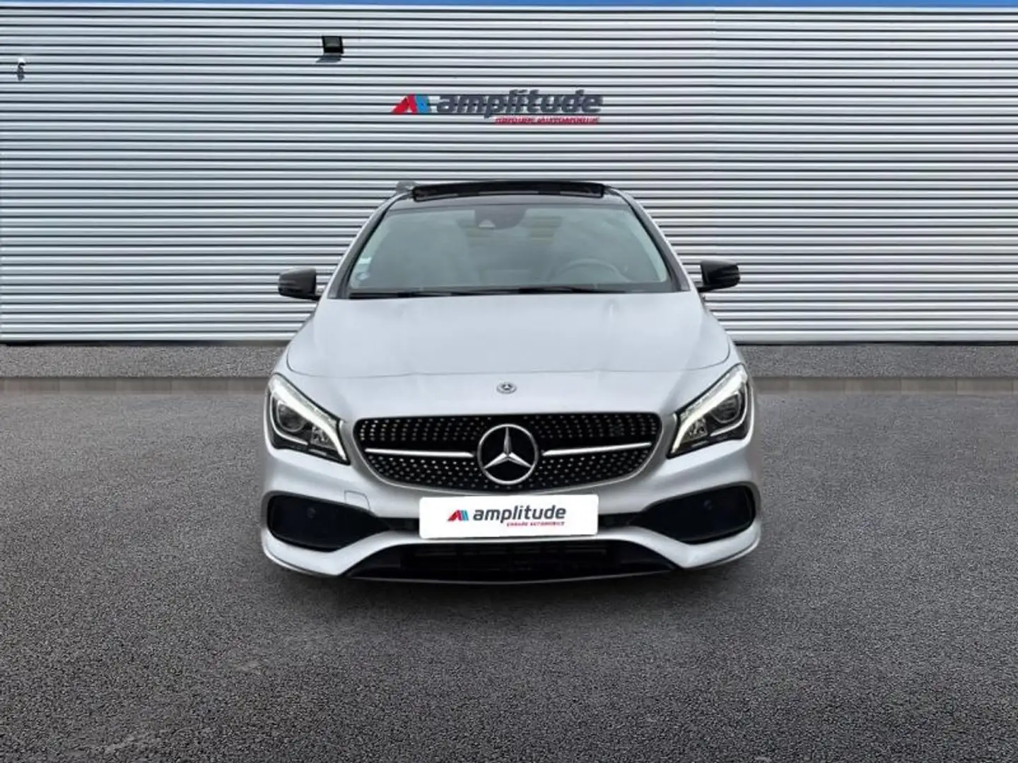 Mercedes-Benz CLA 180 180 Fascination 7G-DCT - 2