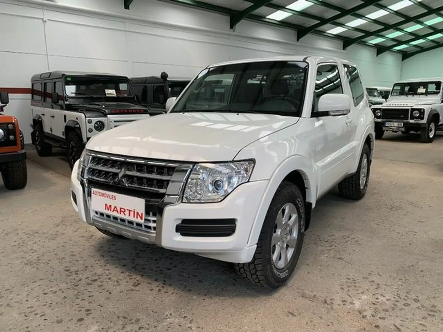 Mitsubishi Montero 3.2DI-D Spirit 5AT 190 Blanco - 2