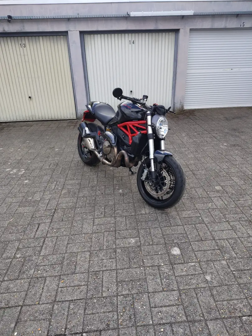 Ducati Monster 821 Zwart - 1
