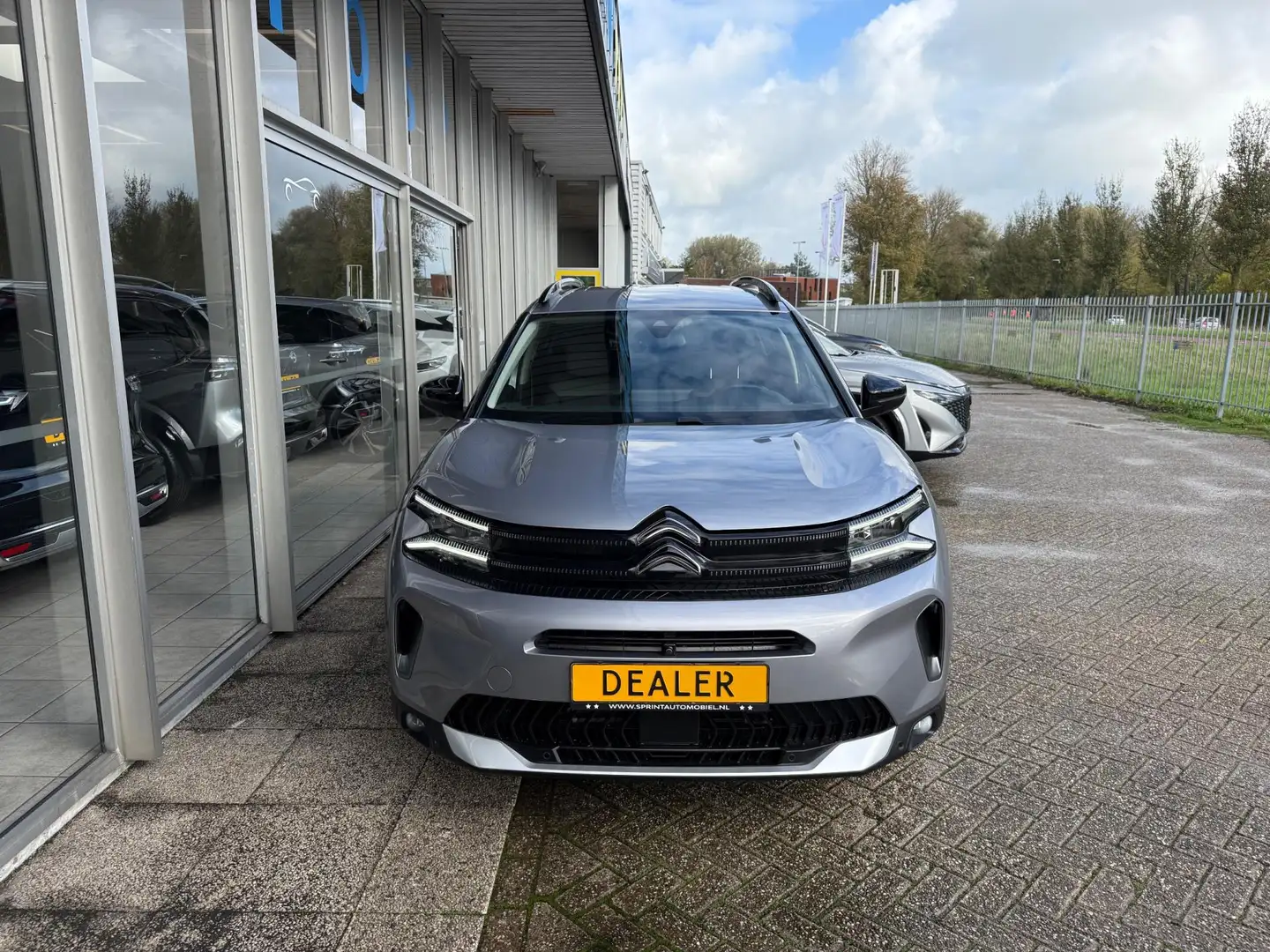 Citroen C5 Aircross 1.6 Plug-in Hybrid Shine 225PK / LEDER / NAVIGATIE Gris - 2