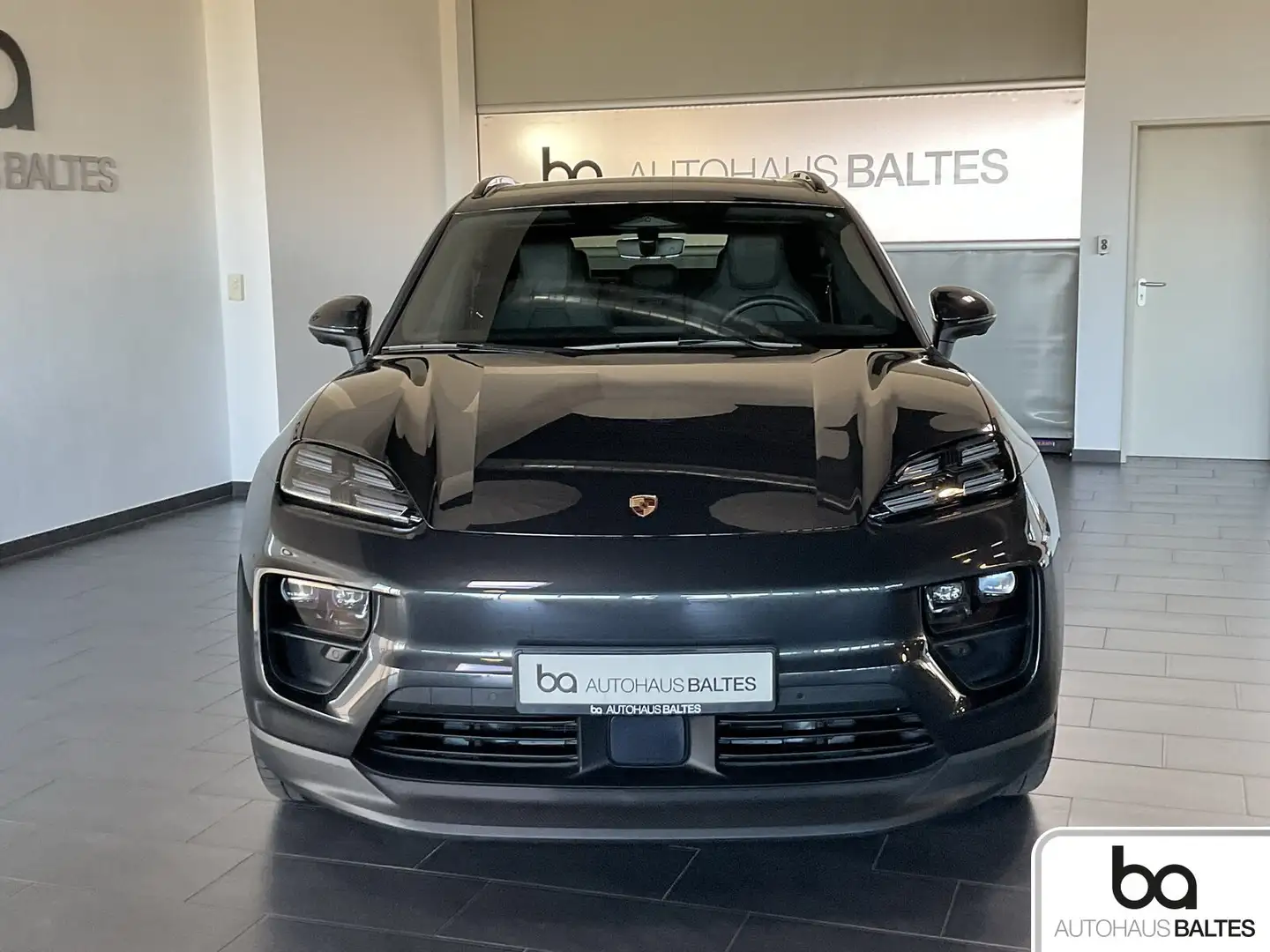 Porsche Macan Macan 4 Electric 21"/Pano/AHK/Luft/360°/Inno/LED Grau - 2