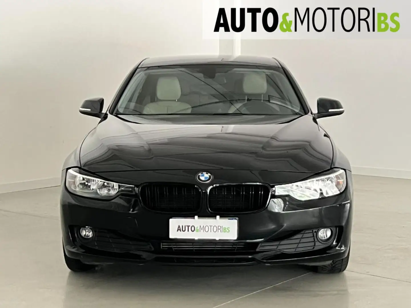 BMW 316 i Nero - 2