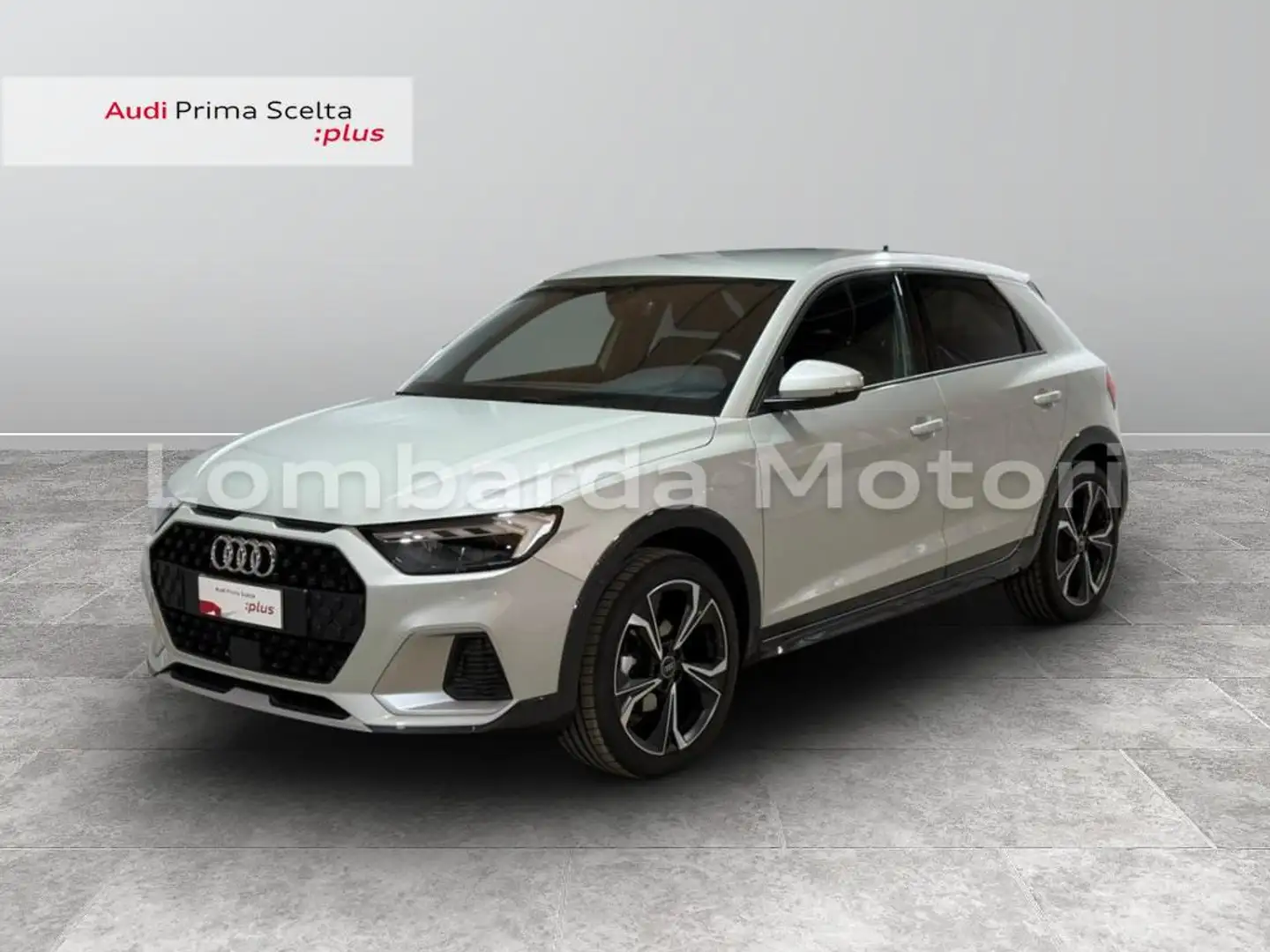 Audi A1 allstreet 35 1.5 tfsi Identity Contrast 150cv s Argento - 1