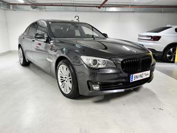 740d xDrive Aut. LCI