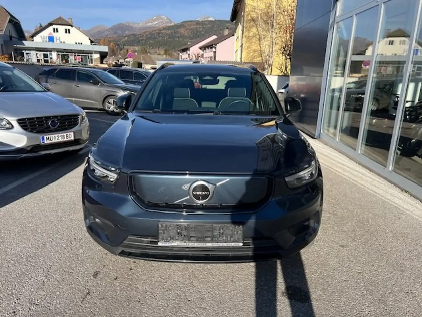 Volvo XC40 Pro Recharge Pure Electric AWD *52.000 km* Blau - 2