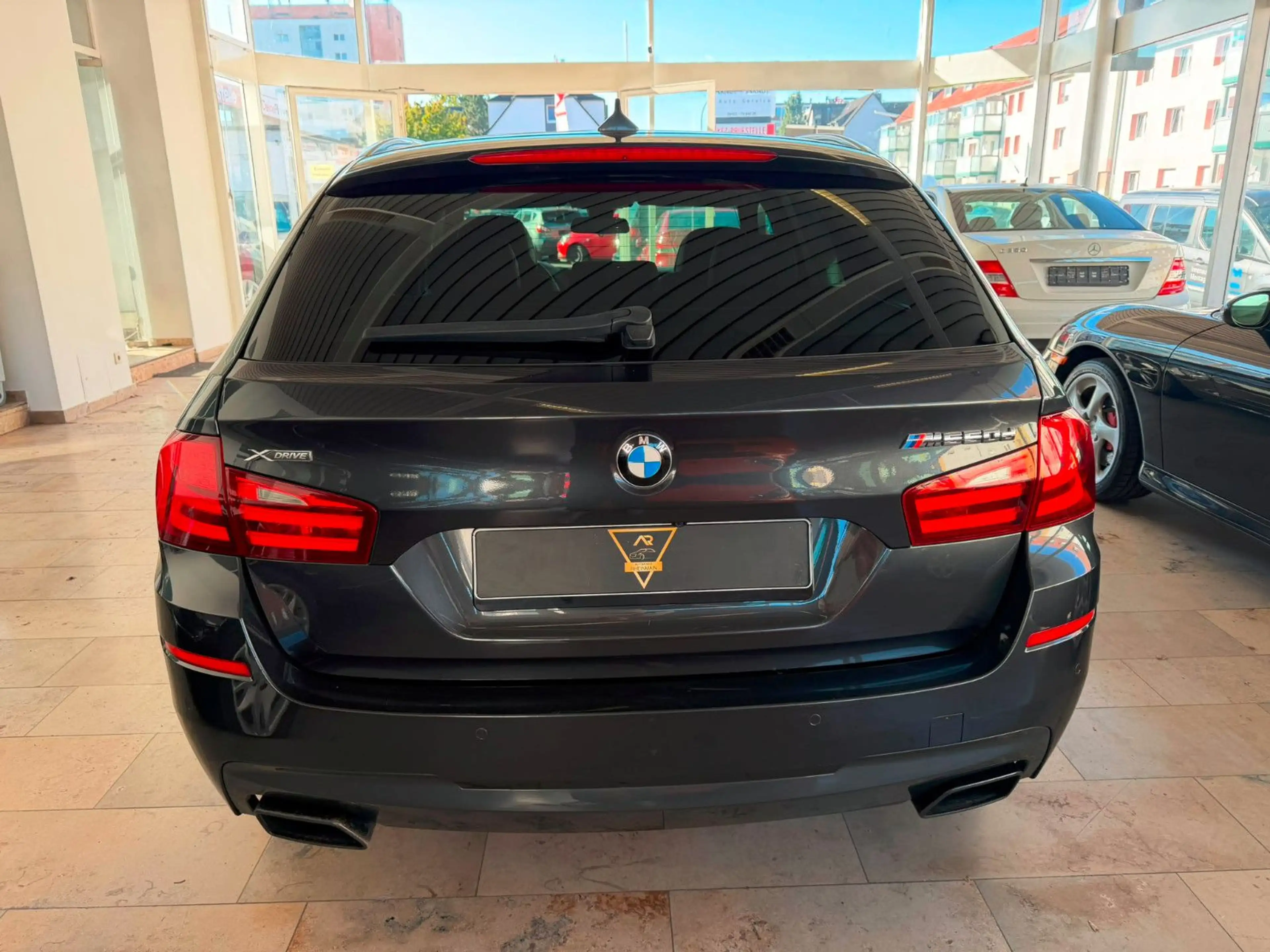 BMW 550 d xDrive/Led/Pano/Kamera 360/Softclose/Xen. — photo 8