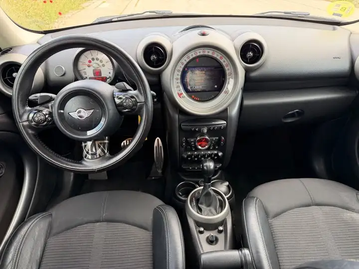 MINI Cooper 2012, foto 14