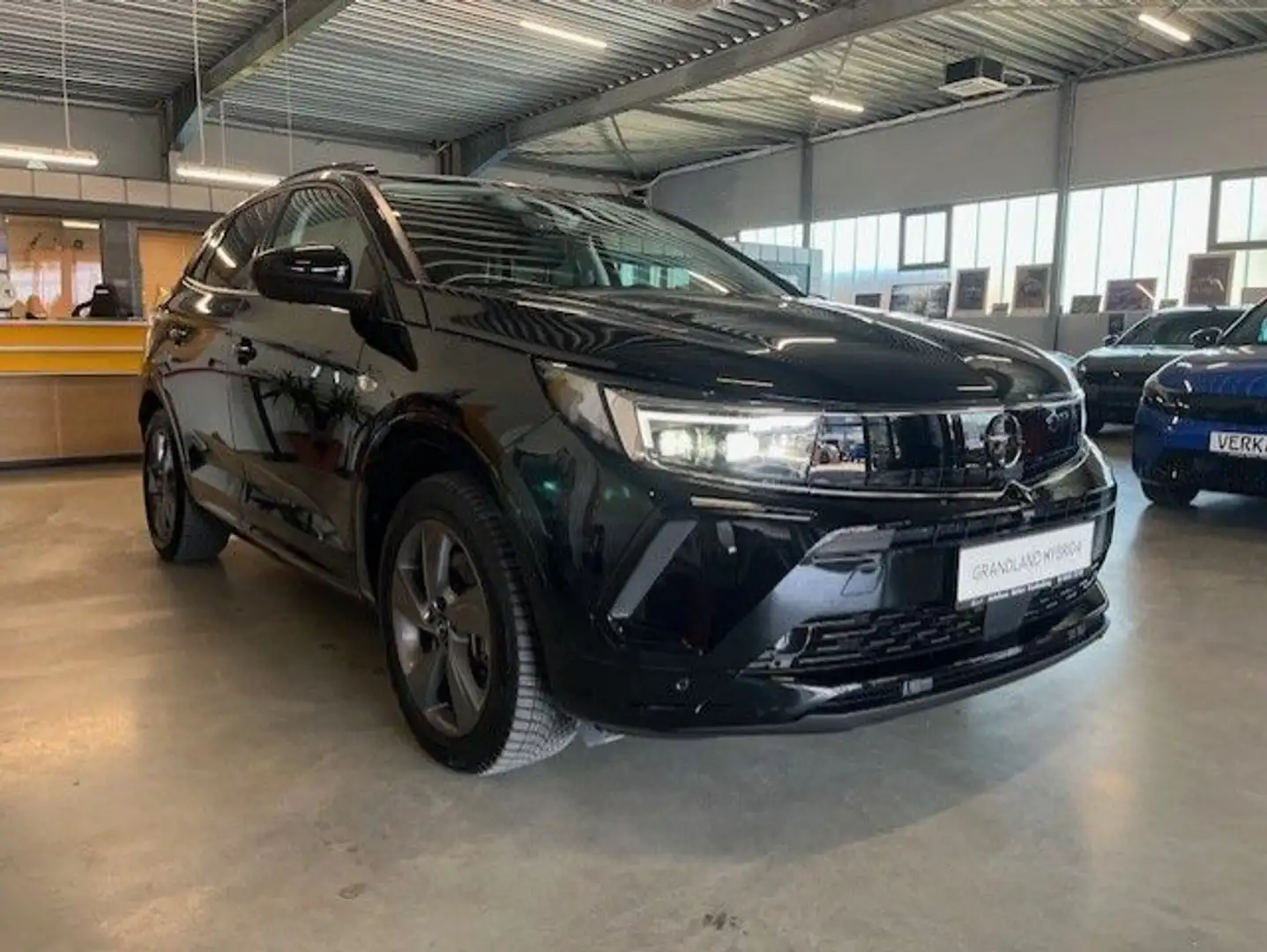 Opel Grandland X Grandland GSe 4x4 Plug in Hybrid- AHK/360°/7,4kW Schwarz - 2