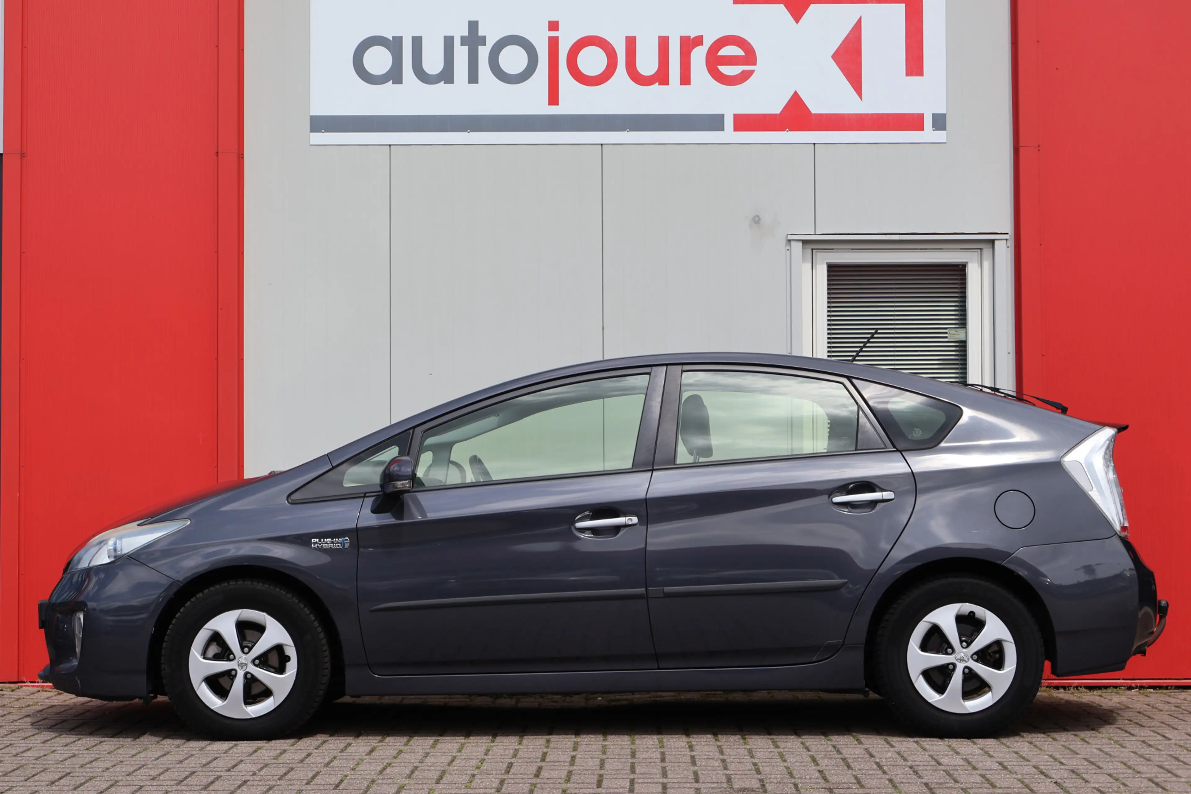 Toyota Prius 1.8 Plug-in Aspiration — photo 2