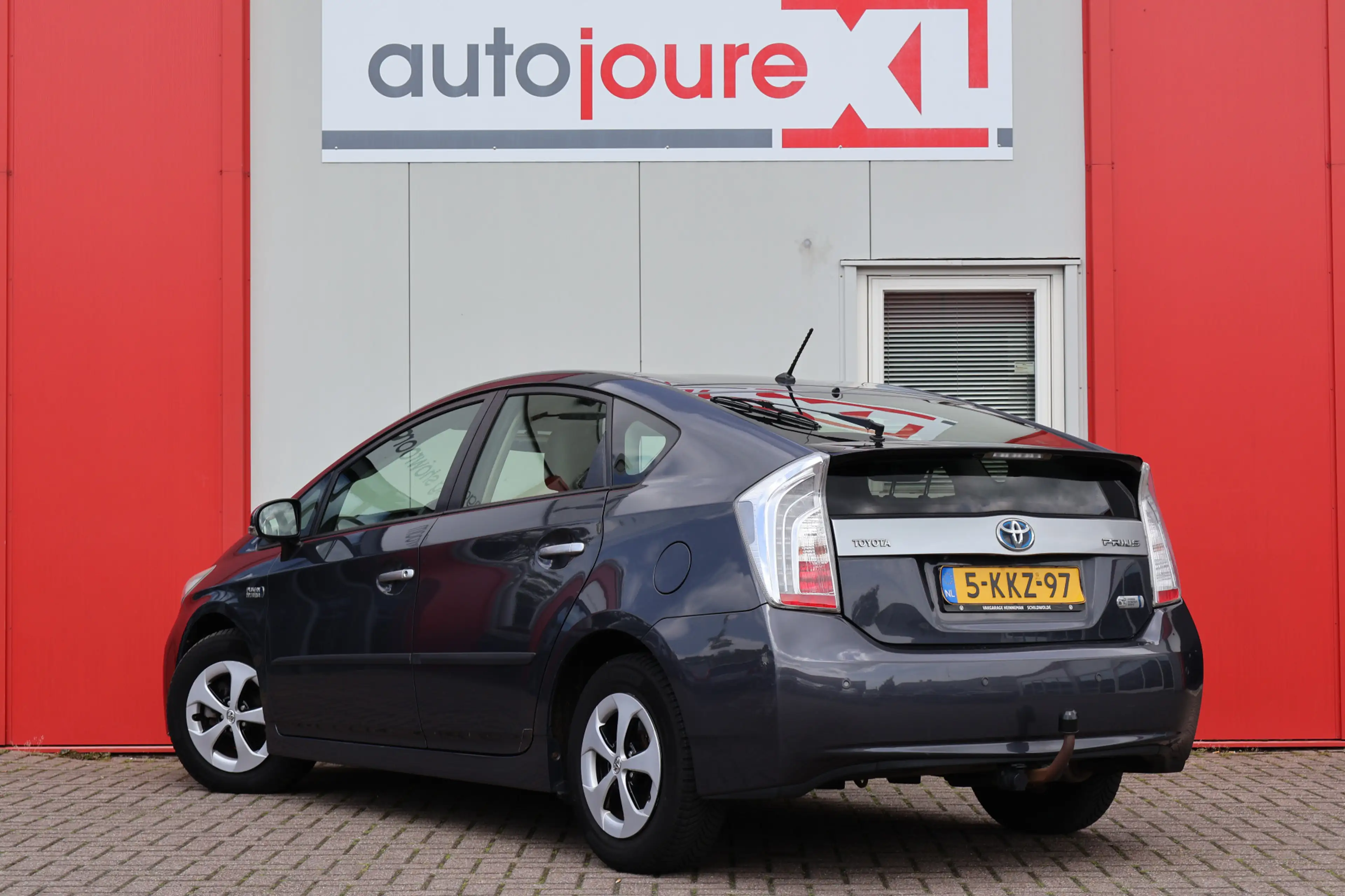 Toyota Prius 1.8 Plug-in Aspiration — photo 4